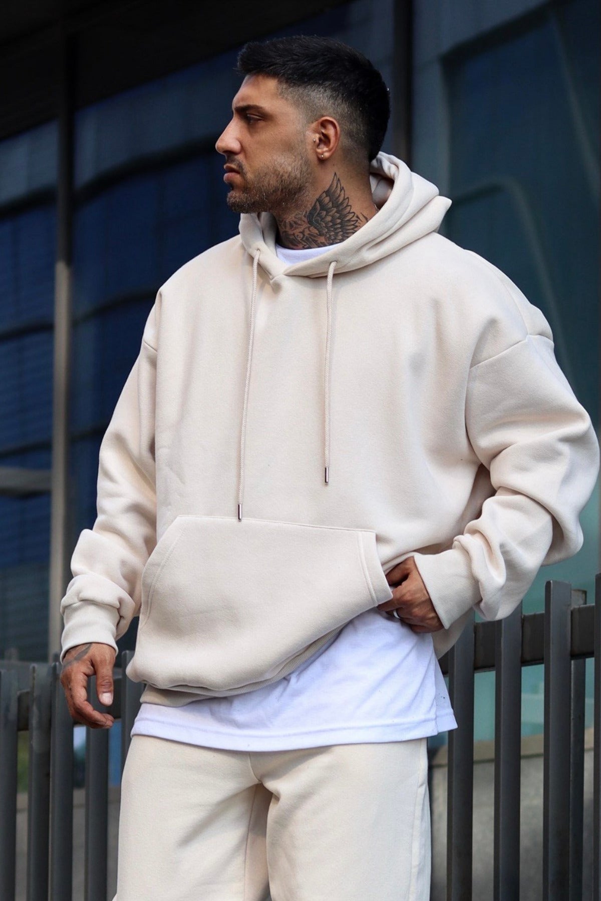 Erkek Oversize 3 İ̇plik Pamuklu Şardonlu Kanguru Cep Kapşonlu Kalın Hoodie Sweatshirt - Bej - 2