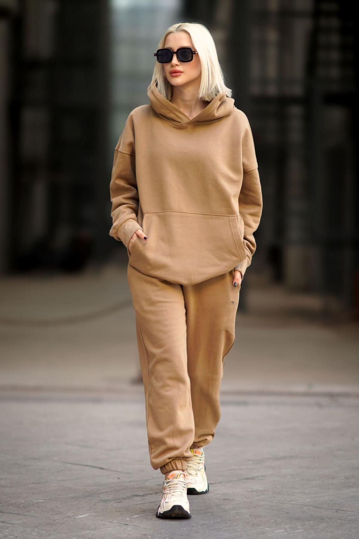 Kadin 3 İ̇pli̇k Jogger Paçasi Lasti̇kli̇ Hoodi̇e Eşofman Takimi - Vizon - 1