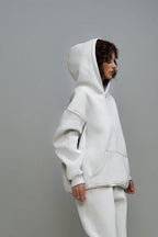 Kadın 3 İ̇plik İ̇çi Pamuklu Kanguru Cep Regular İ̇çi Pamuklu Oversize Sweatshirt - Beyaz - 2