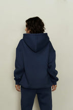 Kadın Rahat Kesim Oversize 3 İ̇plik Pamuklu Şardonlu Kanguru Cep Kapşonlu Hoodie Sweatshirt - Lacivert - 4