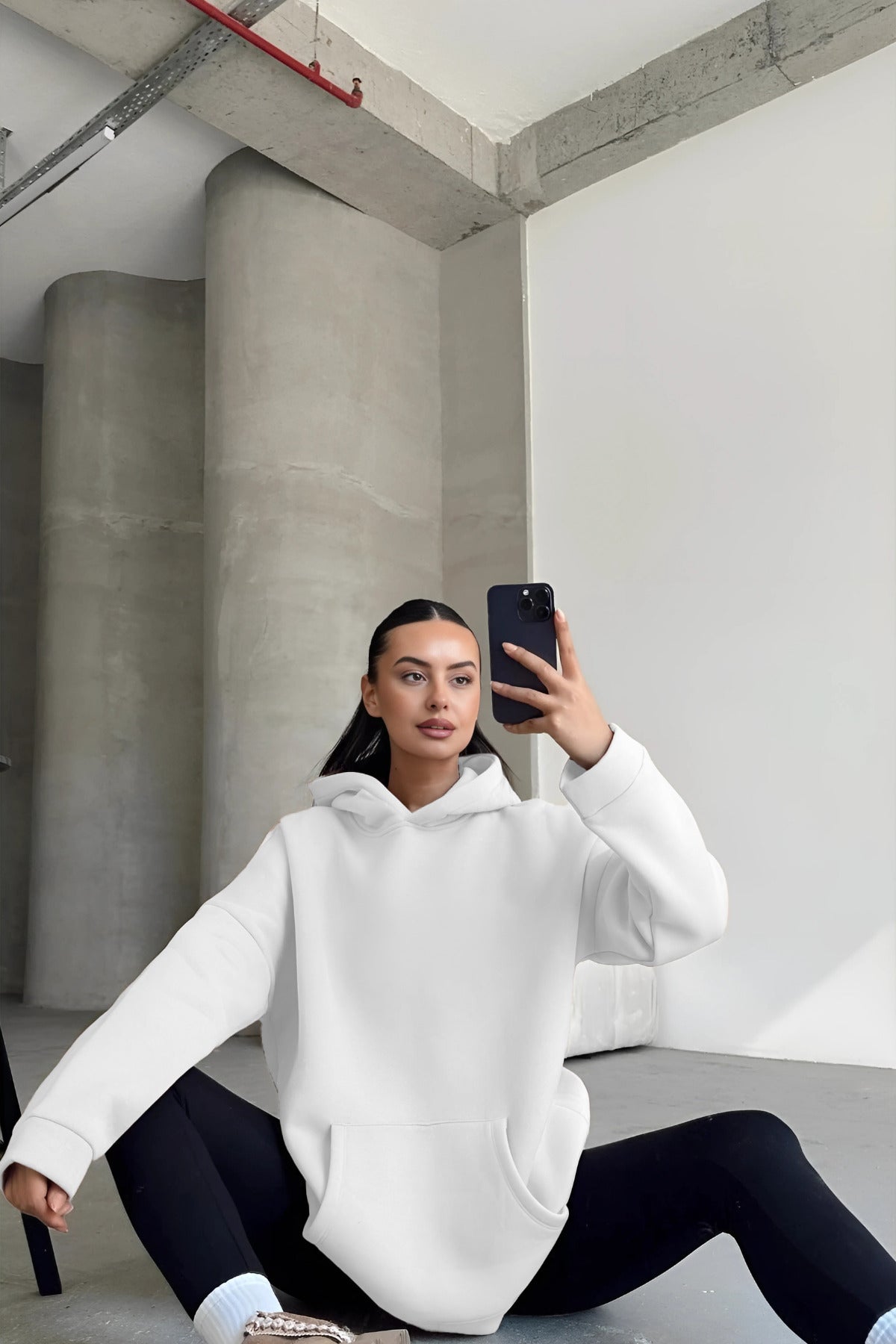 Kadın Kapşonlu Sweatshirt - Beyaz - 2