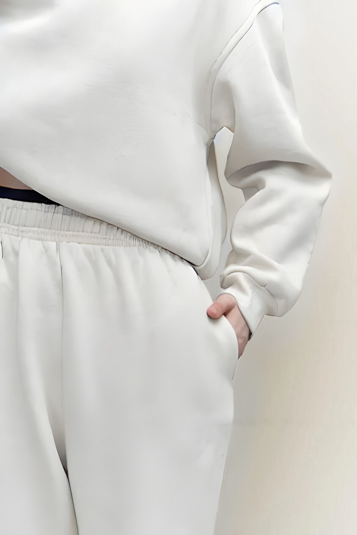 Kadın Oversize Rahat Kalıp Bisiklet Yaka Eşofman Takıım - Beyaz - 3