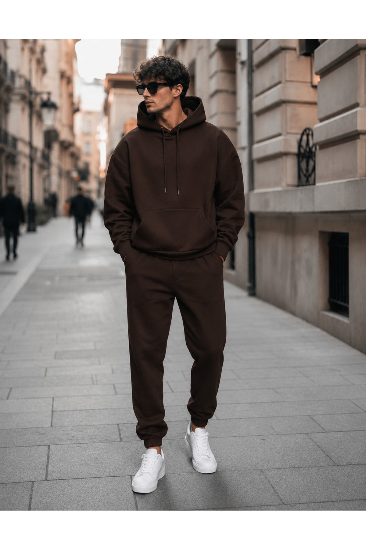 Erkek 3 İ̇pli̇k Oversi̇ze Kapüşonlu Kanguru Cep Lasti̇k Paça Jogger Eşofman Takimi - Kahverengi - 1