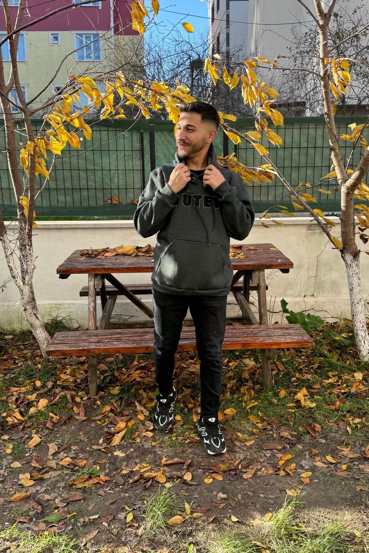 Erkek Kapşonlu Nakişli Oversi̇ze Kolej Sweatshi̇rt - TUTEV - 2