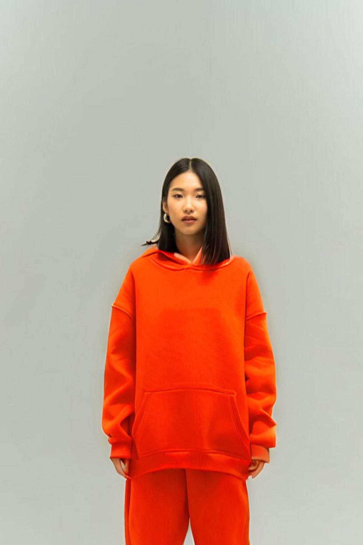 Kadın Rahat Oversize 3 İ̇plik Pamuklu Şardonlu Kanguru Cep Kapşonlu Sweatshirt - Turuncu - 2