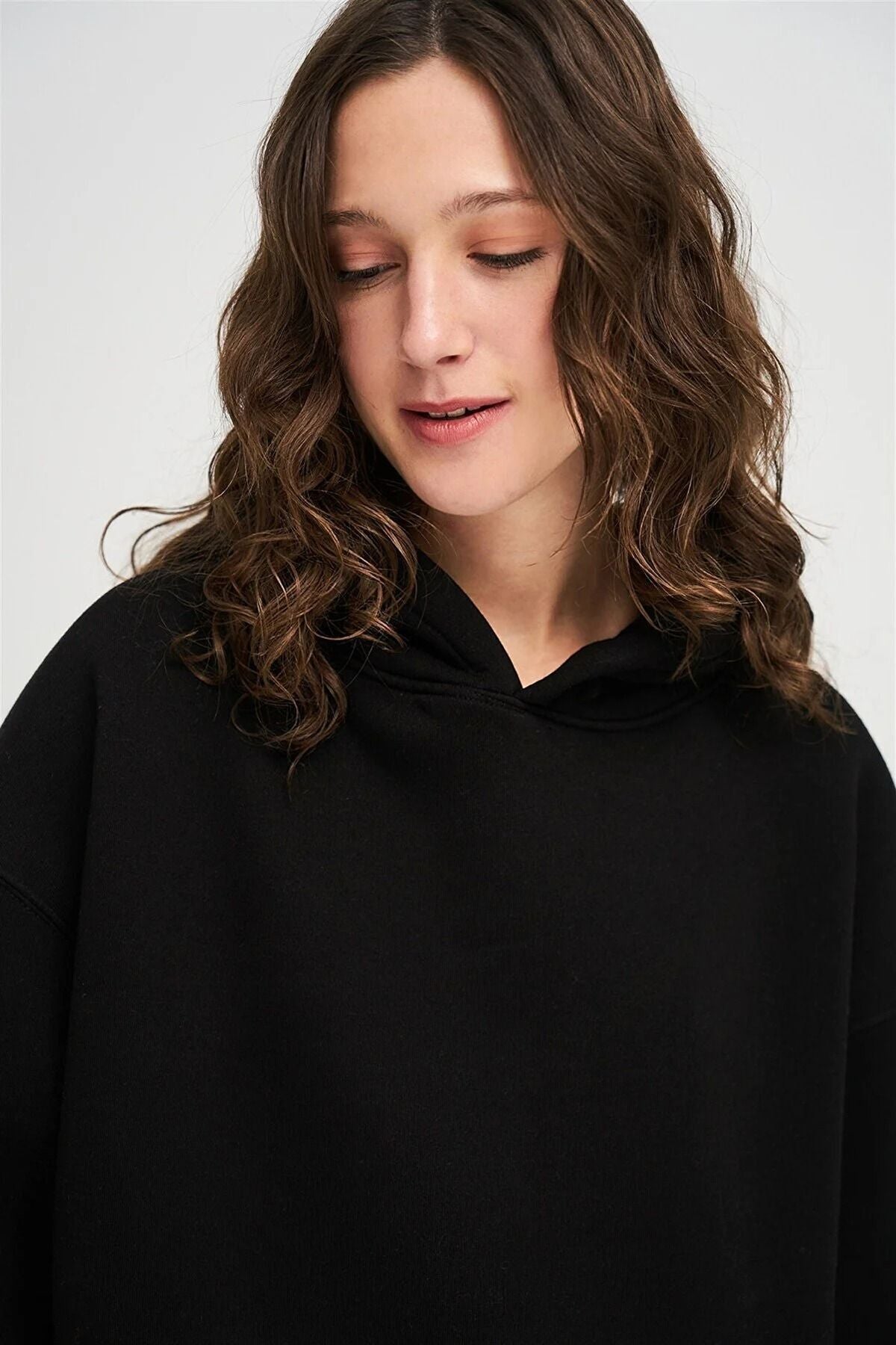 Unisex Düz Renkli Oversize Kapşonlu Hoodie Pamuklu Siyah Sweatshirt - Siyah - 4
