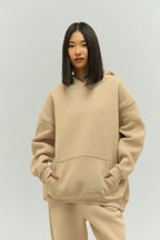 Kadın Rahat Oversize 3 İ̇plik Pamuklu Şardonlu Kanguru Cep Kapşonlu Sweatshirt - Vizon - 4