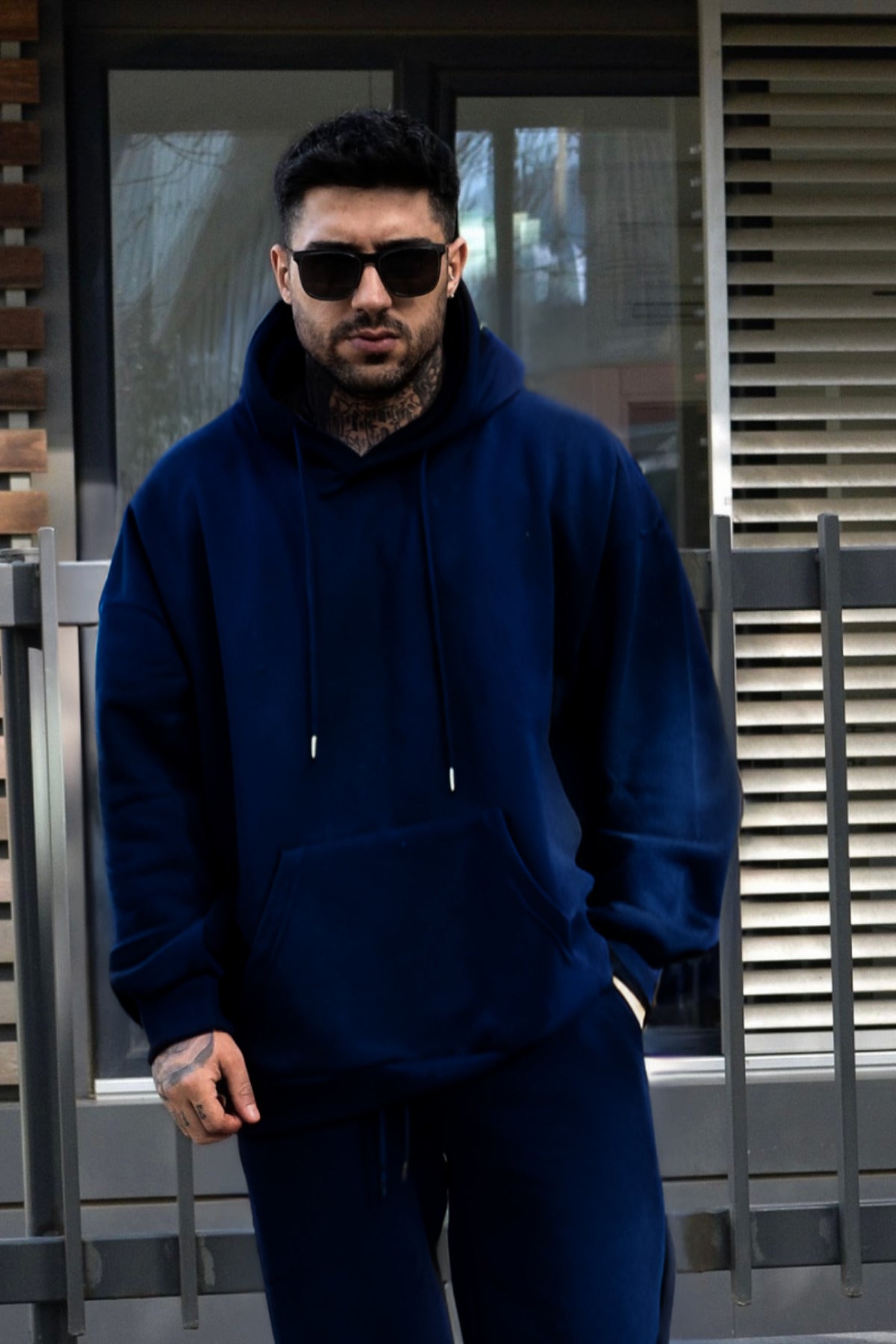Erkek Oversize 3 İ̇plik Pamuklu Şardonlu Kanguru Cep Kapşonlu Kalın Hoodie Sweatshirt - Lacivert - 2