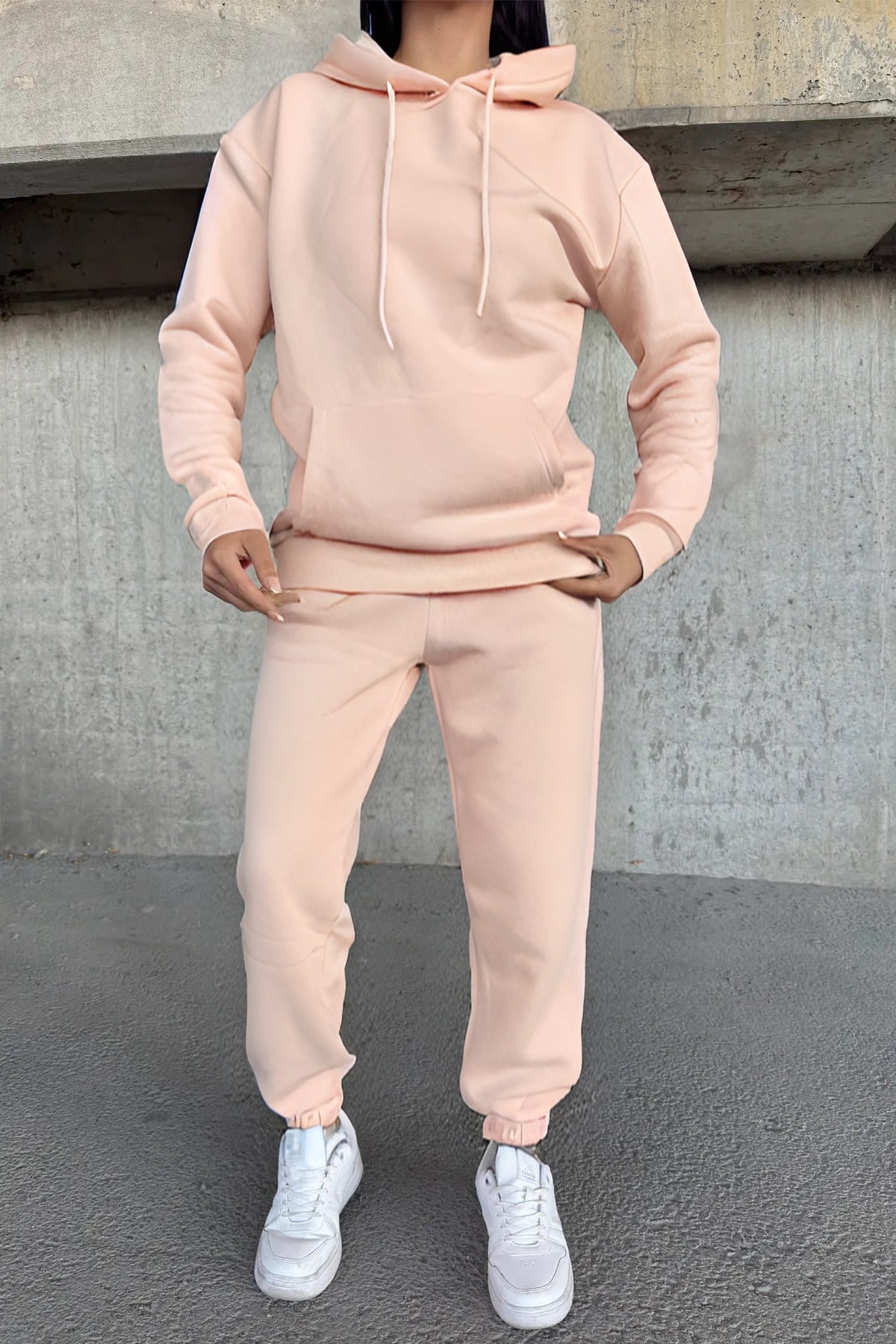 Kadın Oversize 3 İ̇plik İ̇çi Şardonlu Paçası Lastikli Kapüşonlu Kangur Cep Kalın Eşofman Takımı - Bej - 6