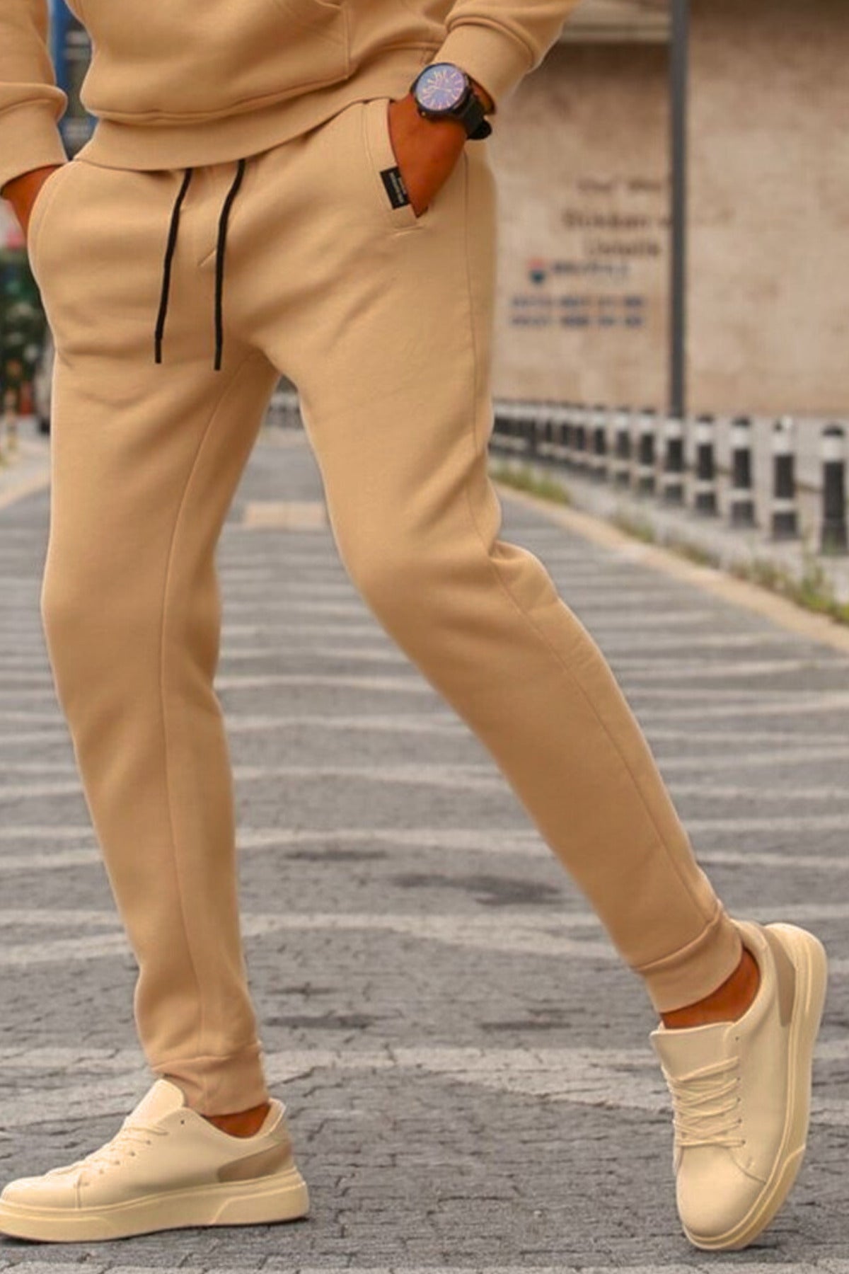 Erkek Oversize Lastikli Paça Mevsimlik Eşofman Altı - Vizon - 1