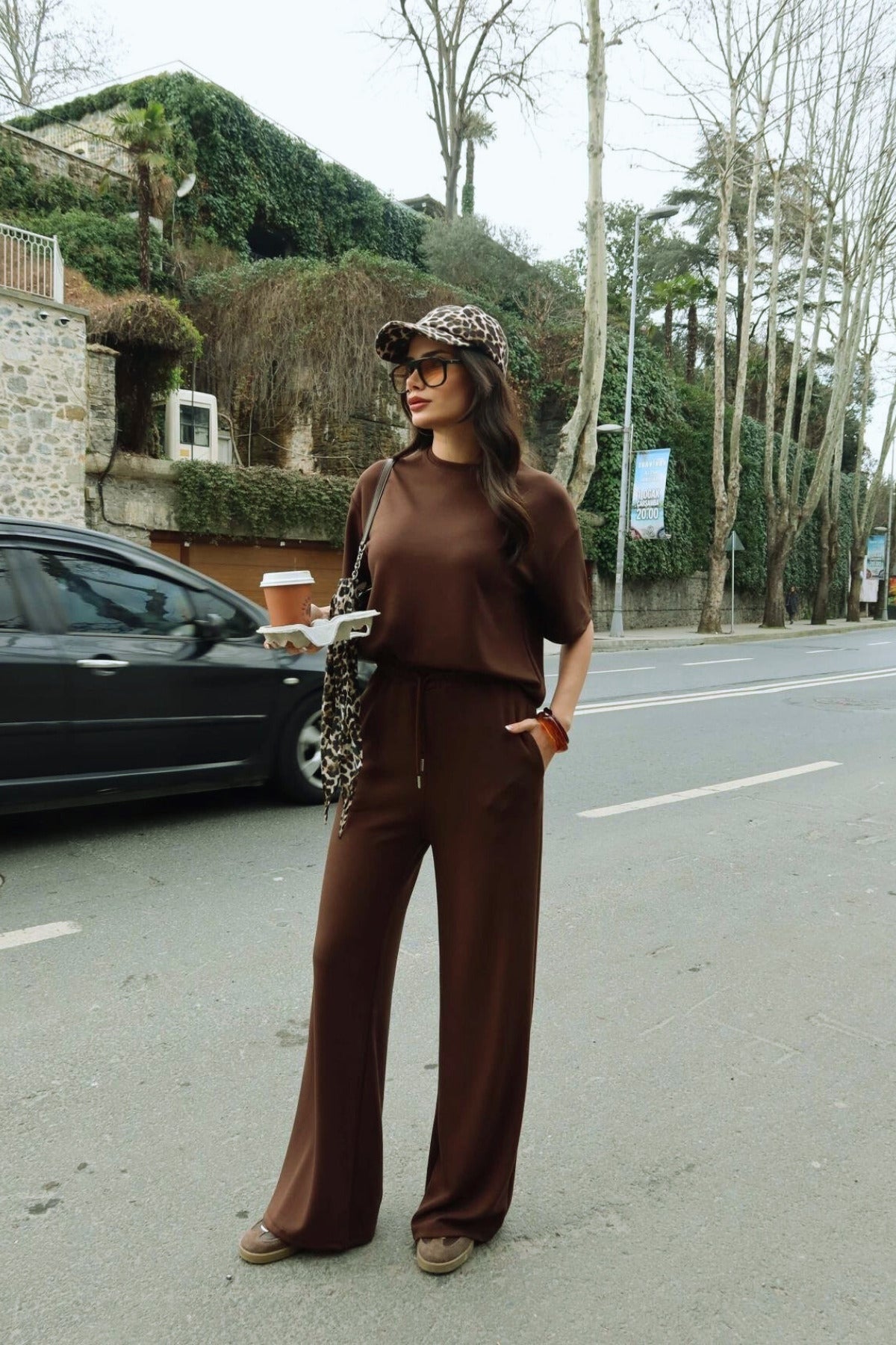 Kadın Rahat Oversize Kısa Kollu Eşofman Takımı - Kahverengi - 1