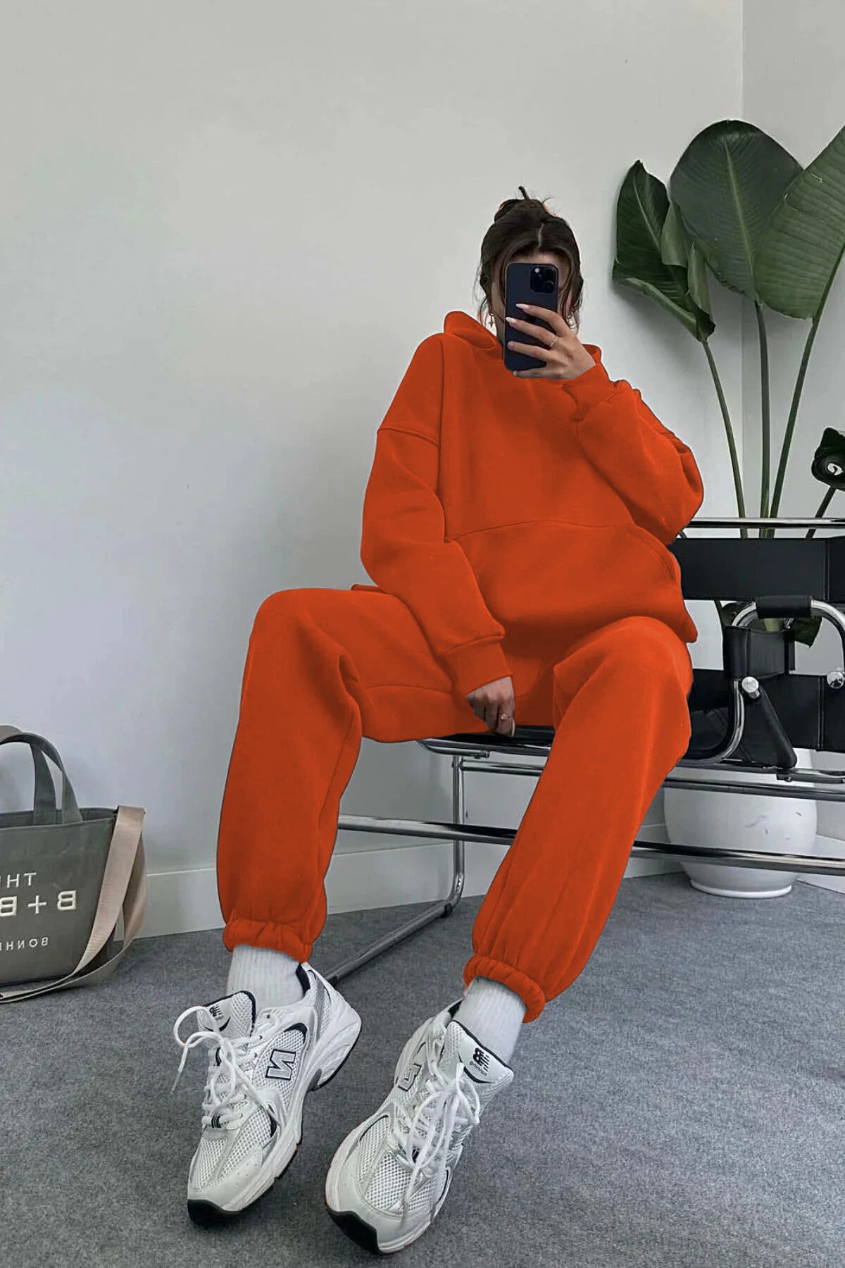 Kadın Oversize Trend Model Kanguru Cep Kapşonlu Sweatshirt Eşofman Takımı - Koyu Turuncu - 3