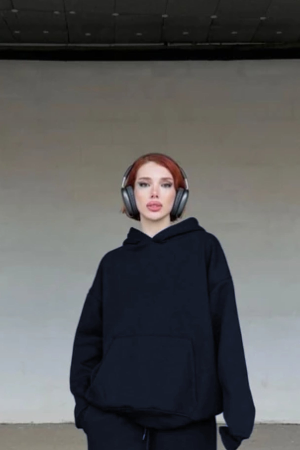 Erkek Baskısız Basiz Düz Kapşonlu Sweatshirt - Lacivert - 2