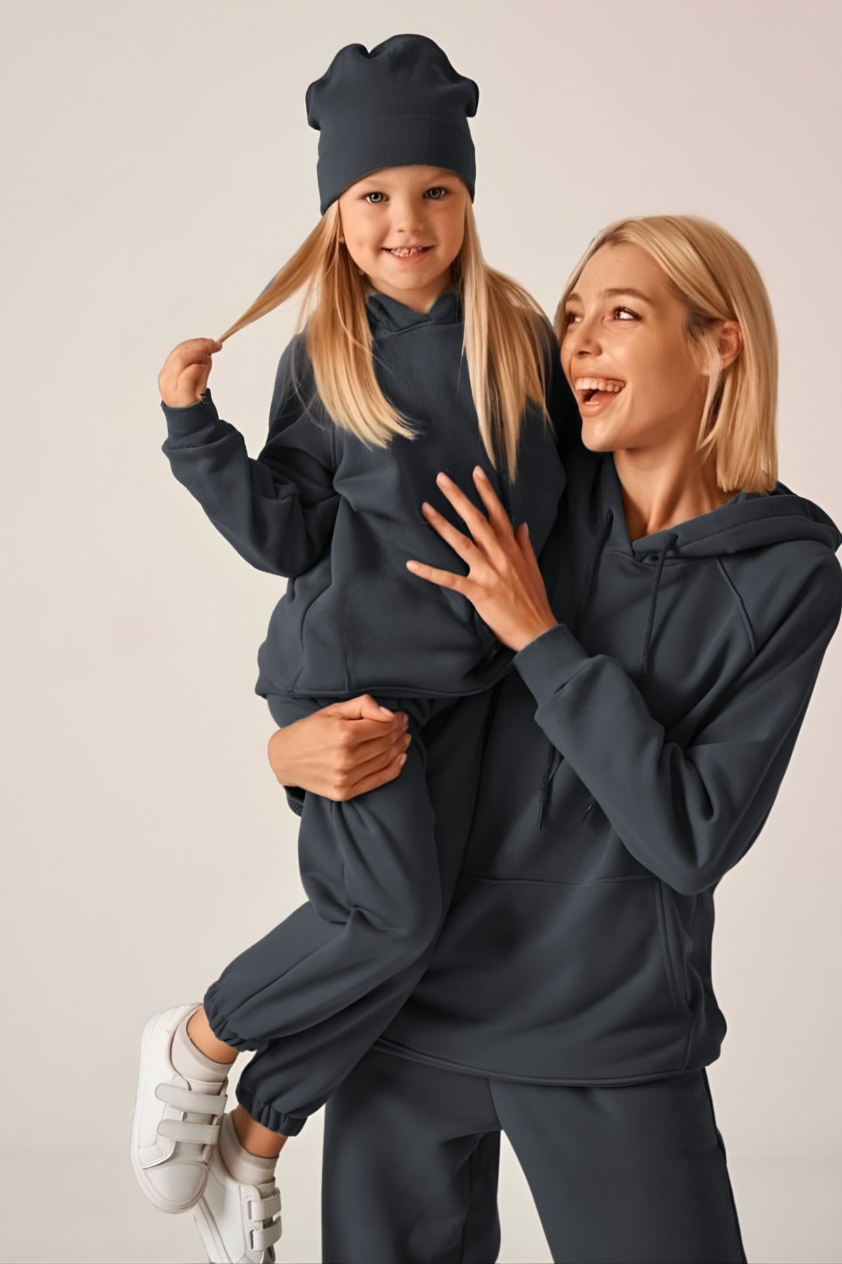 Unisex 3 İ̇pli̇k Çi̇ftlere Uygun Ai̇le Eşofman Takimi - Füme - 2