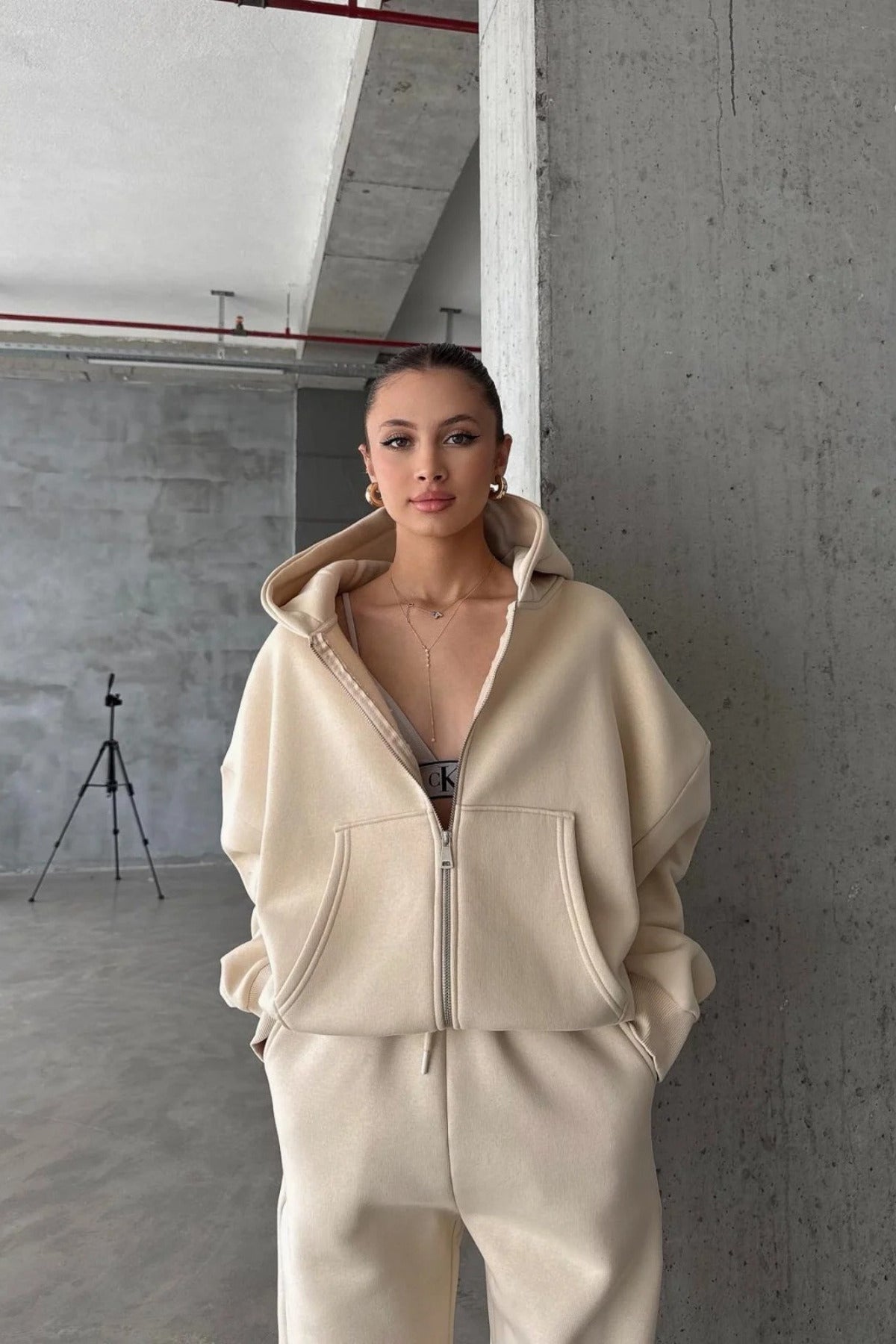 Kadin 3 İ̇pli̇k Oversi̇ze Fermuarli Sweatshi̇rt Hirka Eşofman Takimi - Beige - 3