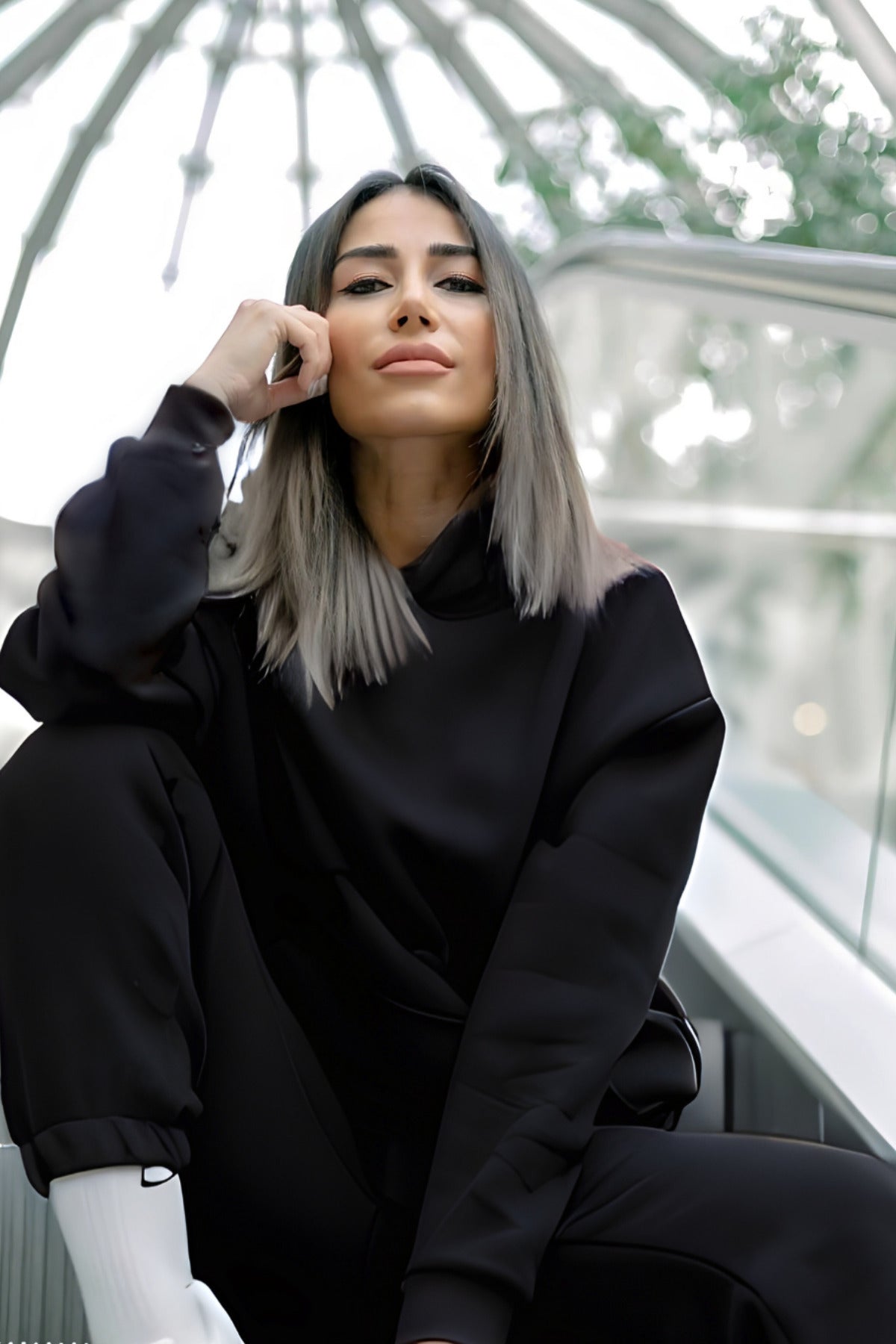 Kadın Pamuklu Bisiklet Yaka Sweatshirt - Siyah - 2