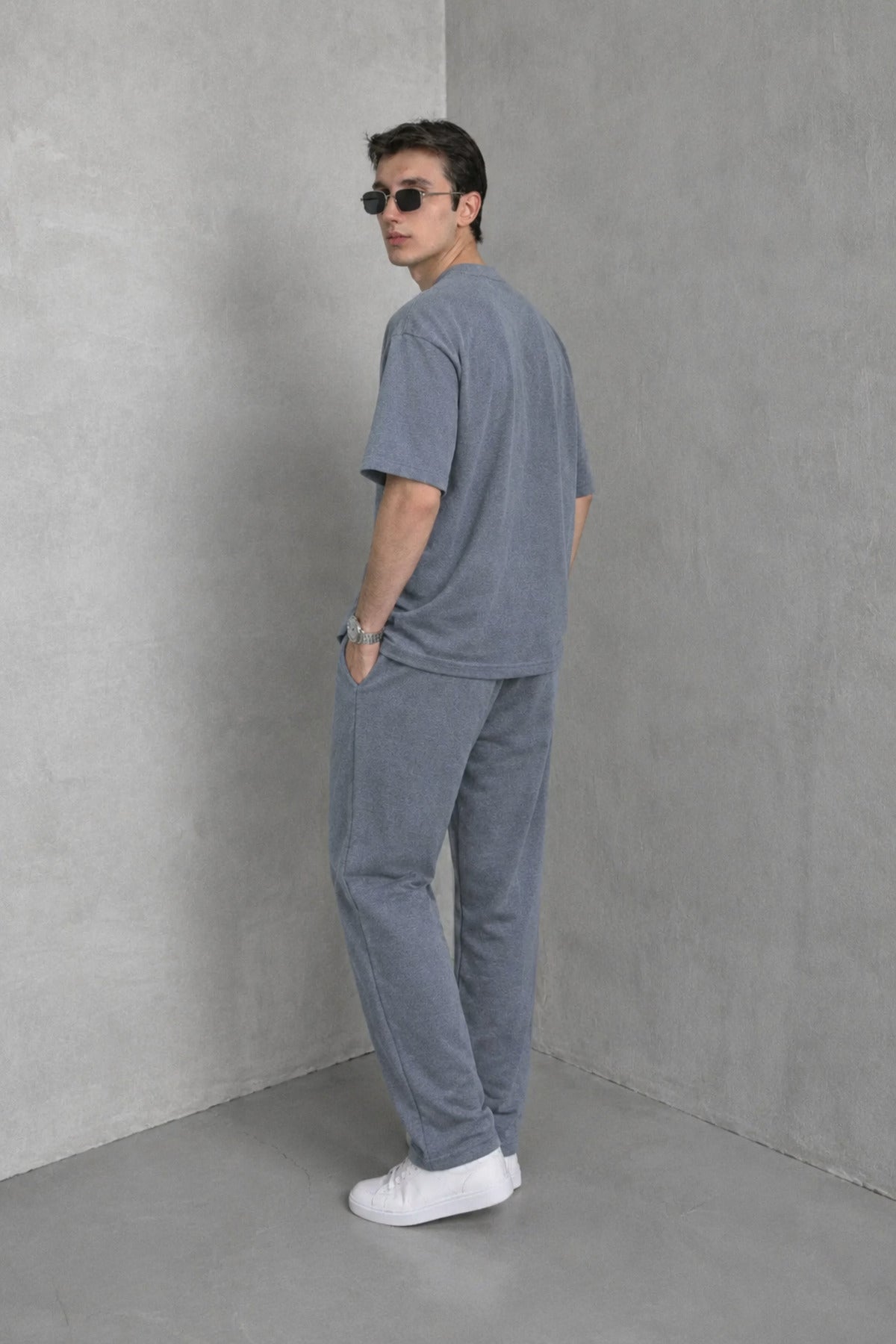 Erkek 2 İ̇pli̇k Oversize Beli̇ Bağlamali Yazlik Kisa Kollu Eşofman Takimi - Füme - 3