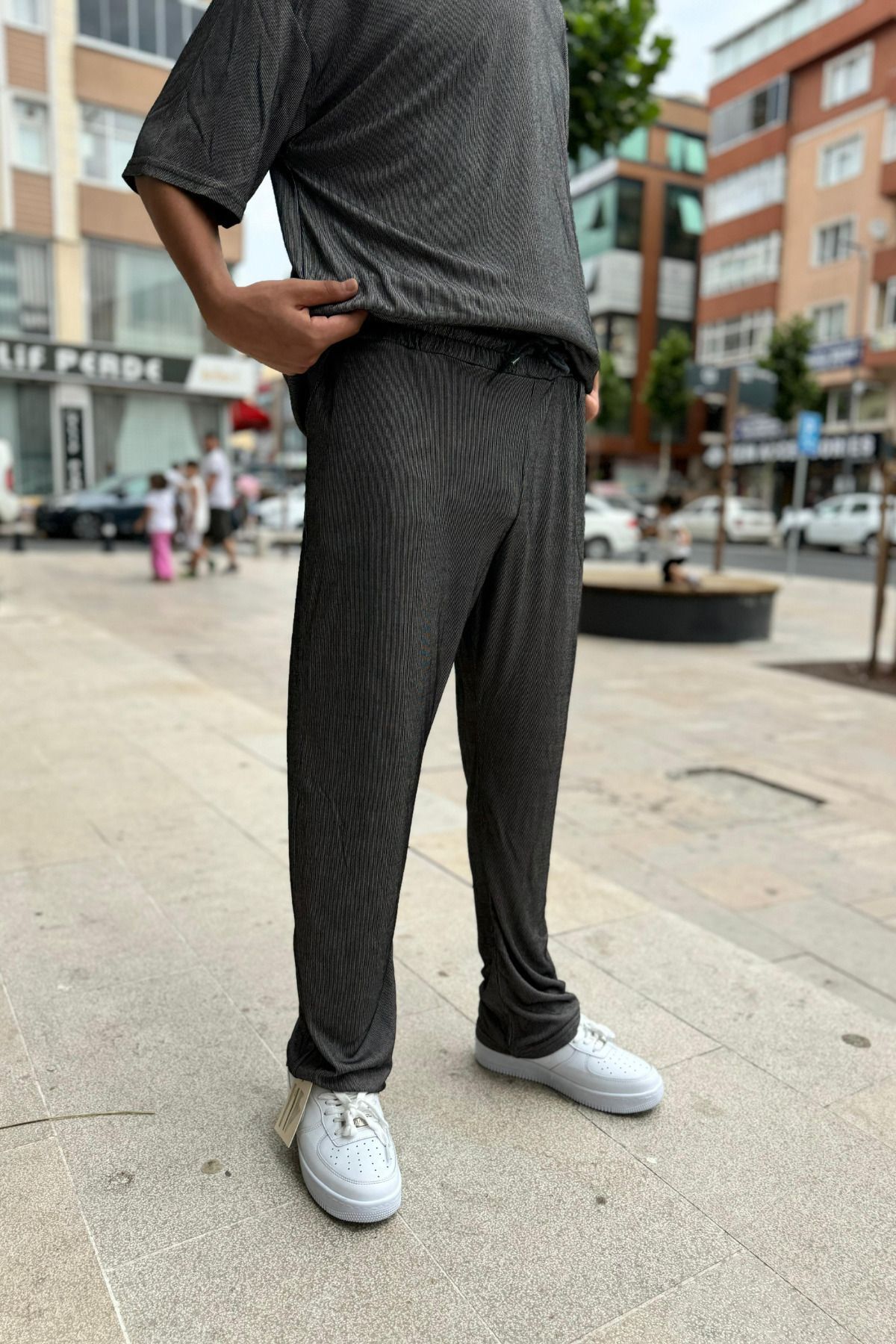 Erkek Çizgili Penye Yazlık Beli Lastikli Cepli Oversize Eşofman Altı - Çok Renkli - 2