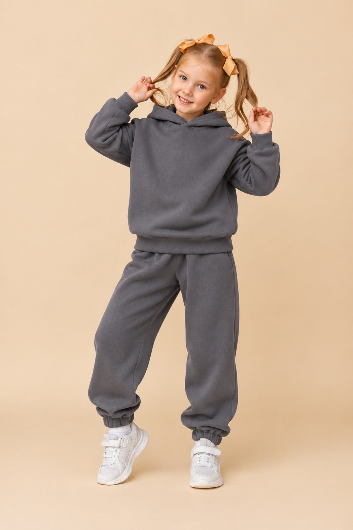 Çocuk Unisex Oversize Modern Kesi̇m Kapüşonlu Kanguru Cepli̇ Süper Yüksek Bel Günlük Eşofman Takimi - Füme - 2