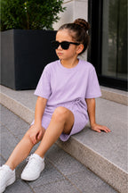 Çocuk Unisex Kisa Kollu Oversize Günlük Kullanima Uygun Li̇krali Beli̇ Bağlamali Rahat Kesi̇m Basic Yazlik Şortlu İ̇ki̇li̇ Takim - Lila - 3