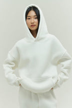 Kadın Rahat Oversize 3 İ̇plik Pamuklu Şardonlu Kanguru Cep Kapşonlu Sweatshirt - Beyaz - 1