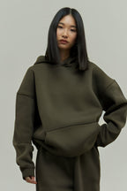 Kadın Rahat Oversize 3 İ̇plik Pamuklu Şardonlu Kanguru Cep Kapşonlu Sweatshirt - Haki - 2