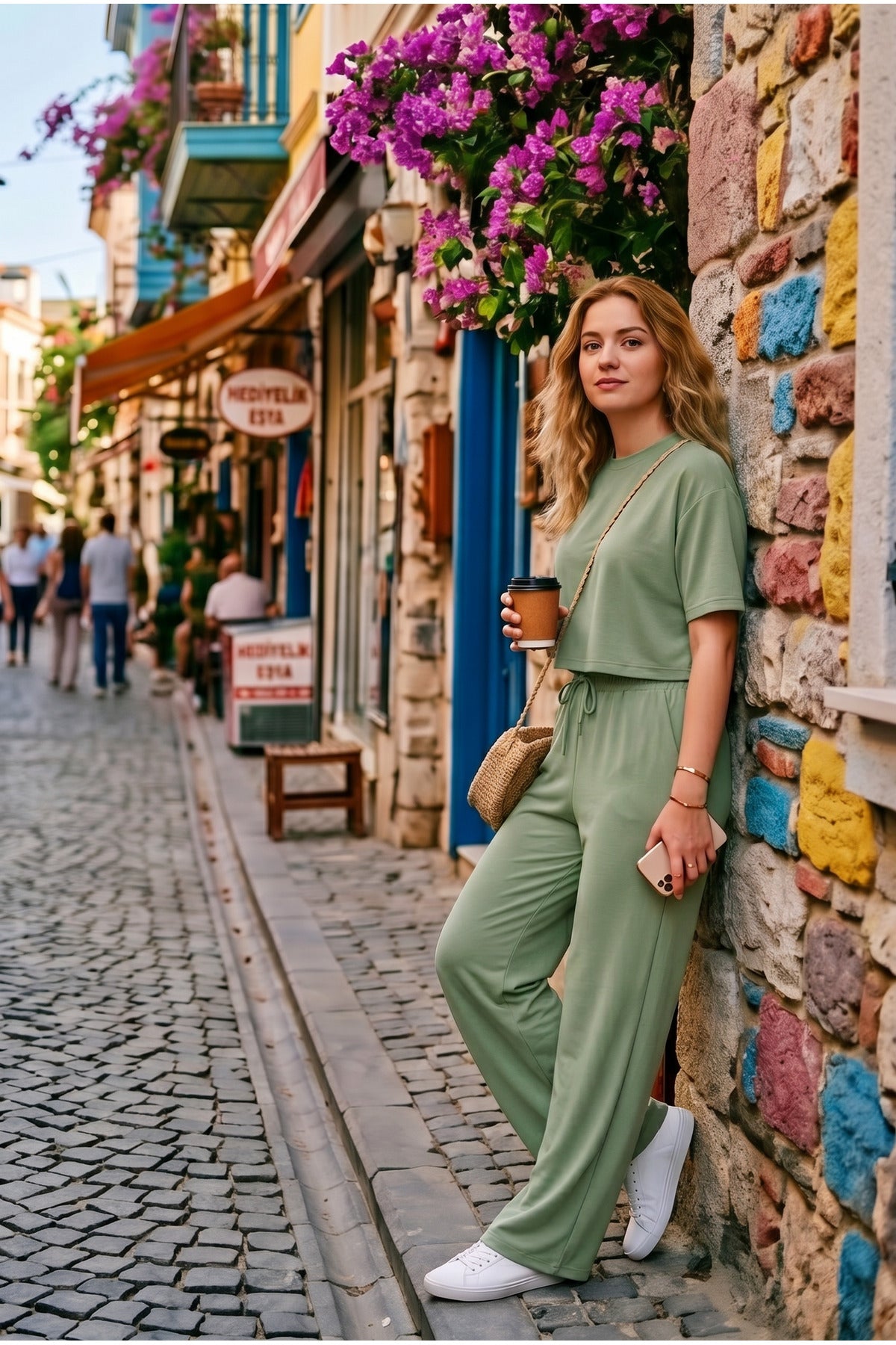 Kadin Yeni̇ Sezon Trend Kisa Kollu Li̇krali Süper Yüksek Bel Bol Paça Basic Beli̇ Bağlamali Yazlik Günlük Kullanima Uygun Alt-üst Takim - Yeşil - 2