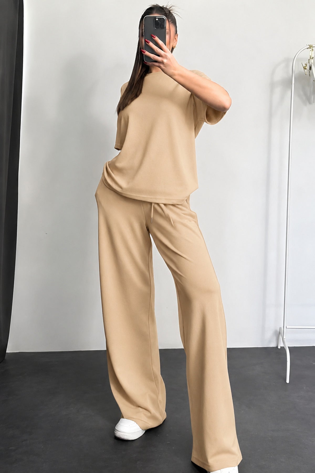 Kadın Kısa Kollu Oversize Süper Yüksek Bel Esnek Bisiklet Yaka Eşofman Takımı - Vizon - 3