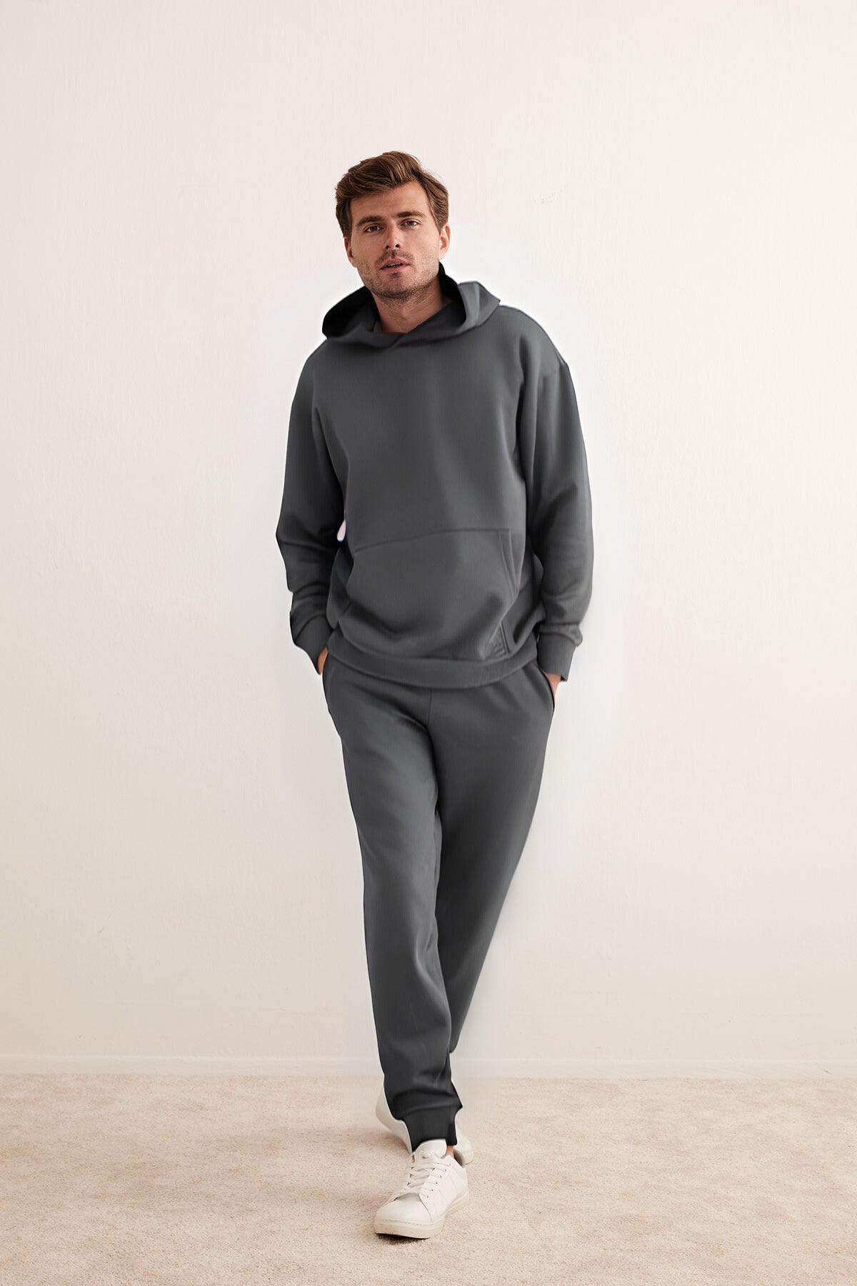 Erkek 3 İ̇plik Kapşonlu İ̇çi Pamuklu Bol Kesim Hoodie Kışlık Günlük Eşofman Takımı - Füme - 1