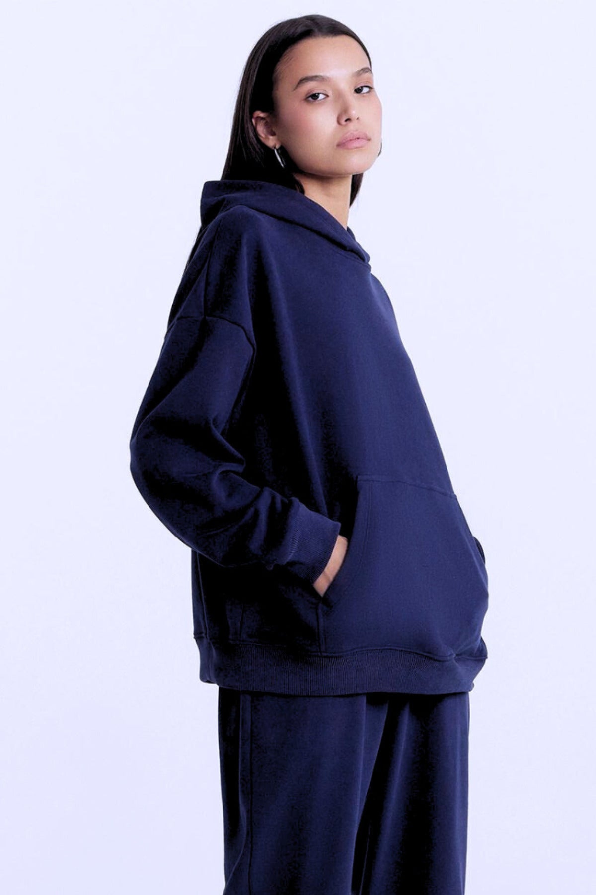 Kadın Baskısız Düz İ̇çi Şardonlu Kalın Kışlık Sweatshirt - Lacivert - 2