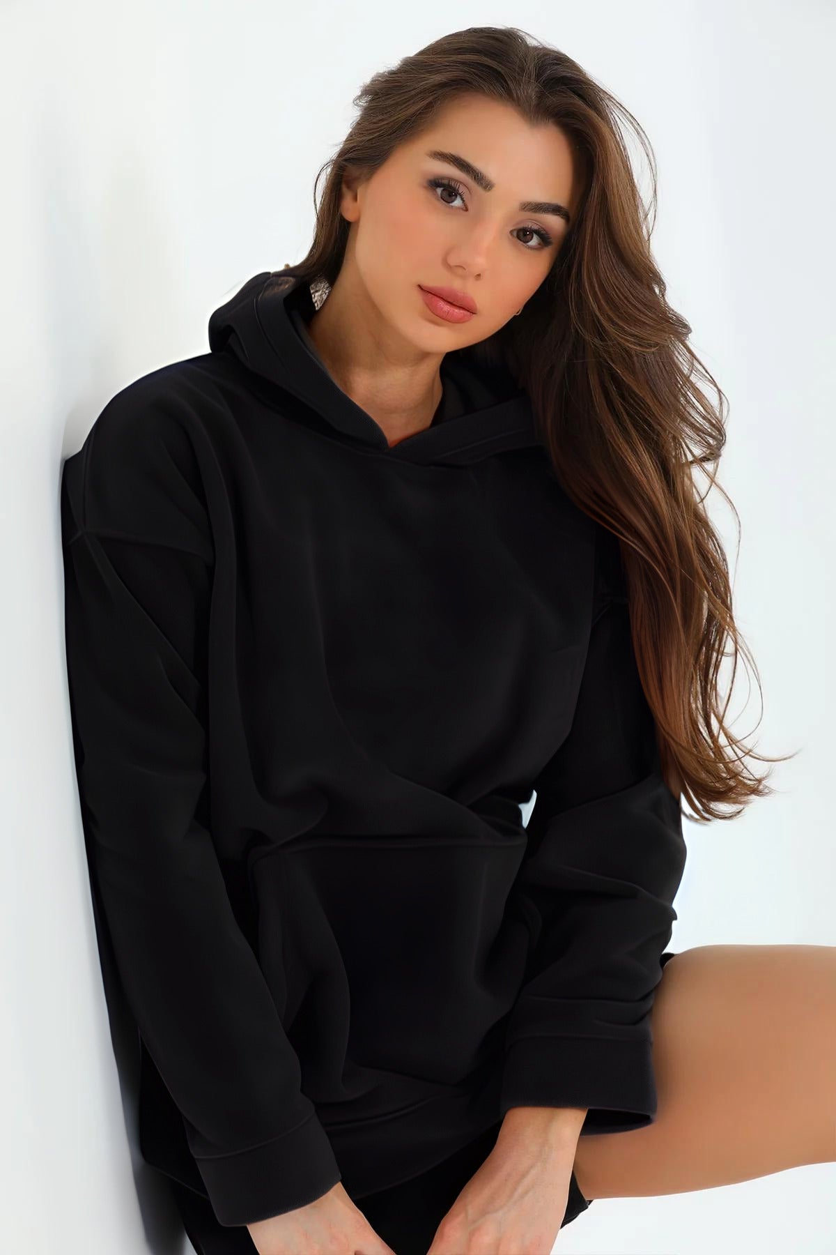Kadın 3 İ̇plik Kanguru Cep Regular İ̇çi Pamuklu Oversize Okul Sweatshirt - Siyah - 1