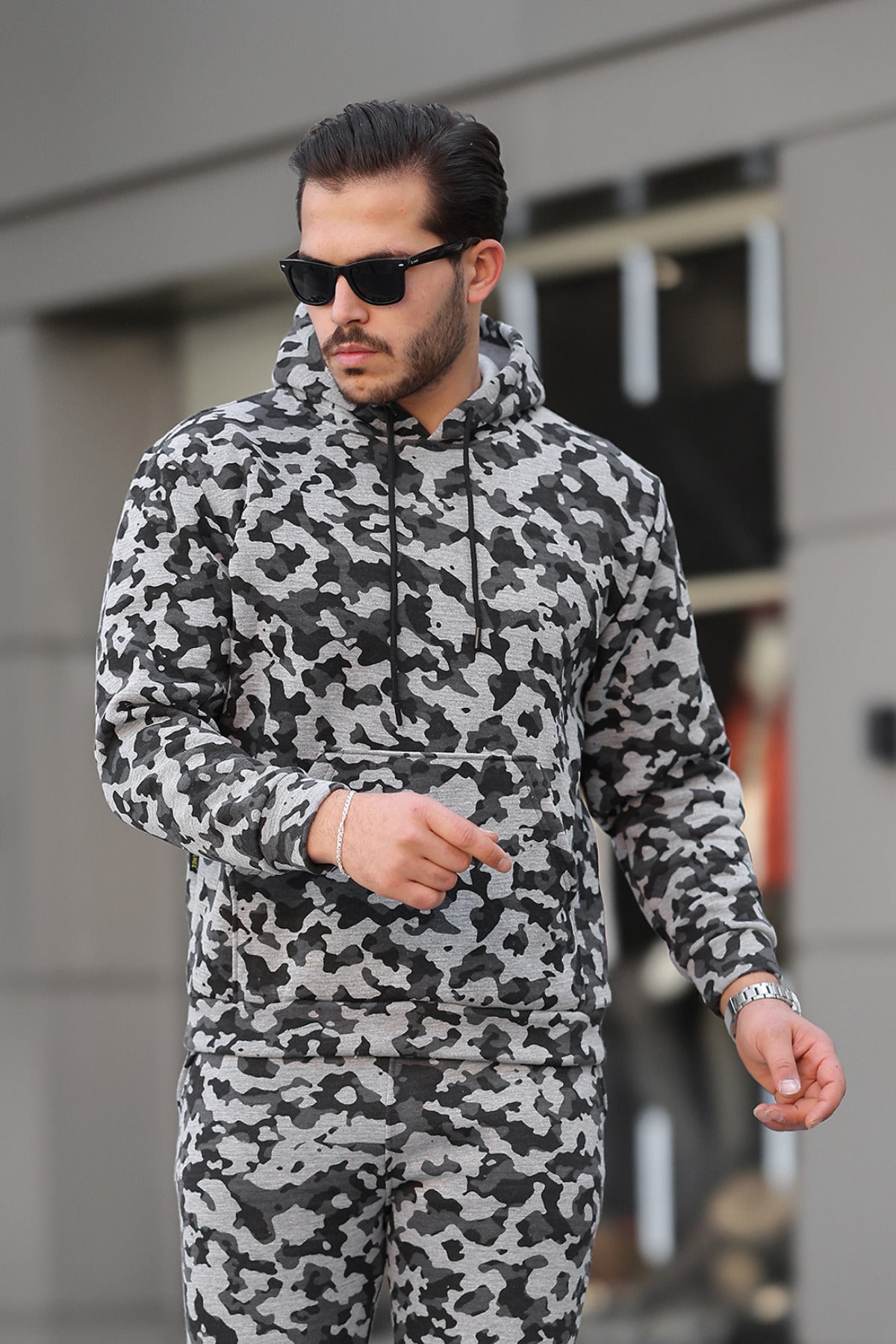 Erkek Bol Kesim Oversize 3 İ̇plik İ̇çi Pamuklu Şardonlu Kanguru Cep Kapşonlu Kışlık Hoodie Sweatshirt - Kamuflaj - 1