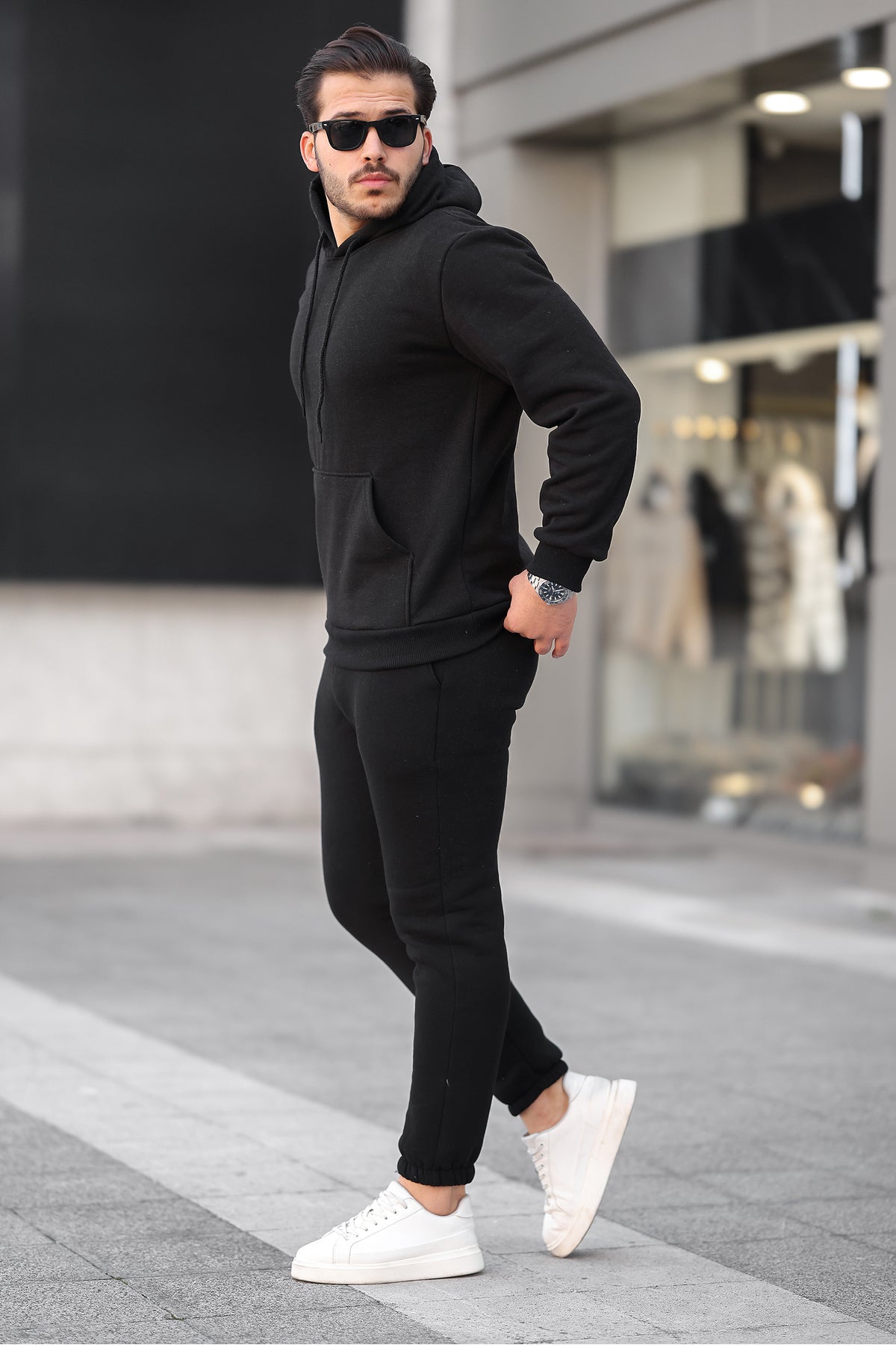 Erkek Bol Oversize 3 İ̇plik İ̇çi Pamuklu Kanguru Cep Kapşonlu Lastikli Paça Jogger Kış Eşofman Takımı - Siyah - 2