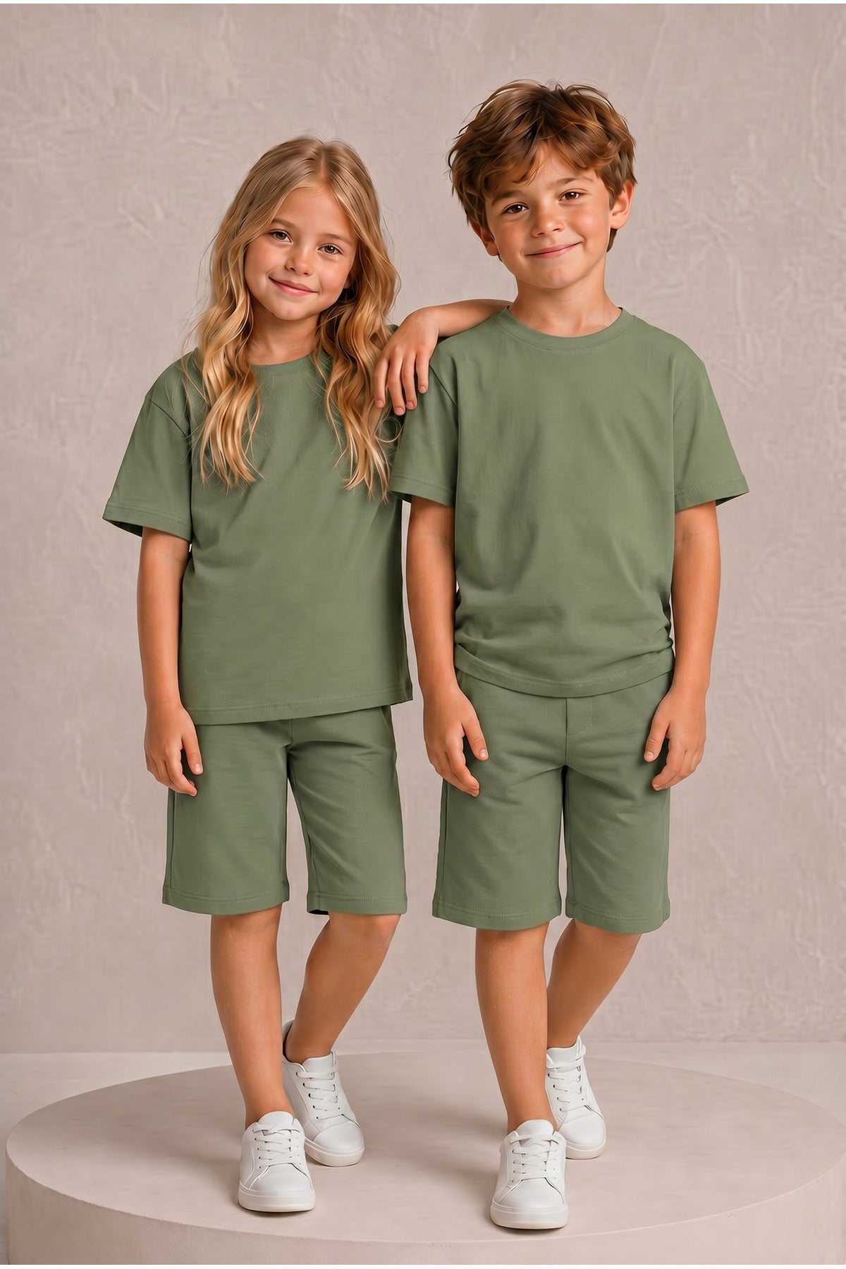 Çocuk Kısa Kollu Baskısız Basic Oversıze Geniş Kalıp Beli Bağlamalı Esnek 1-10 Yaş Arası Yaz Sezonu Sportif T-shirt / Şort Takım - Yeşil - 1