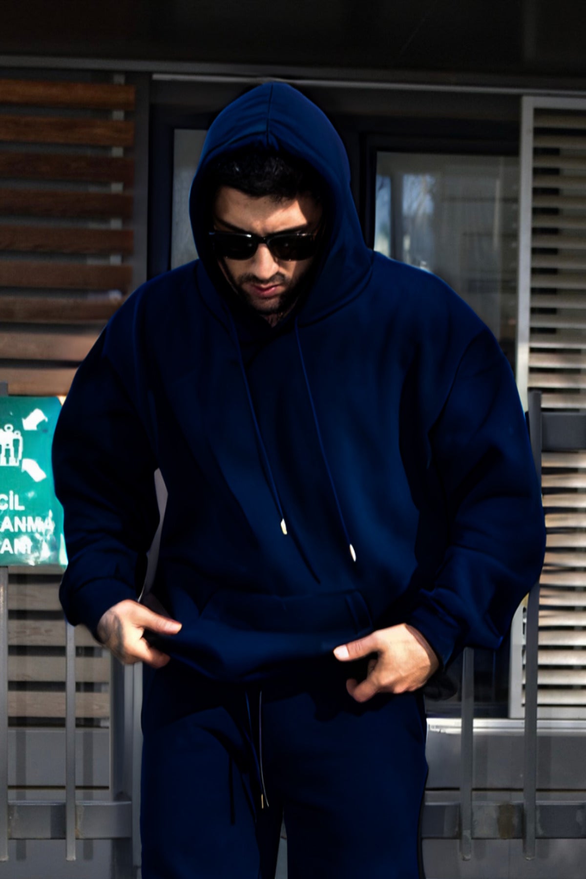 Erkek Oversize 3 İ̇plik Pamuklu Şardonlu Kanguru Cep Kapşonlu Kalın Hoodie Sweatshirt - Lacivert - 1