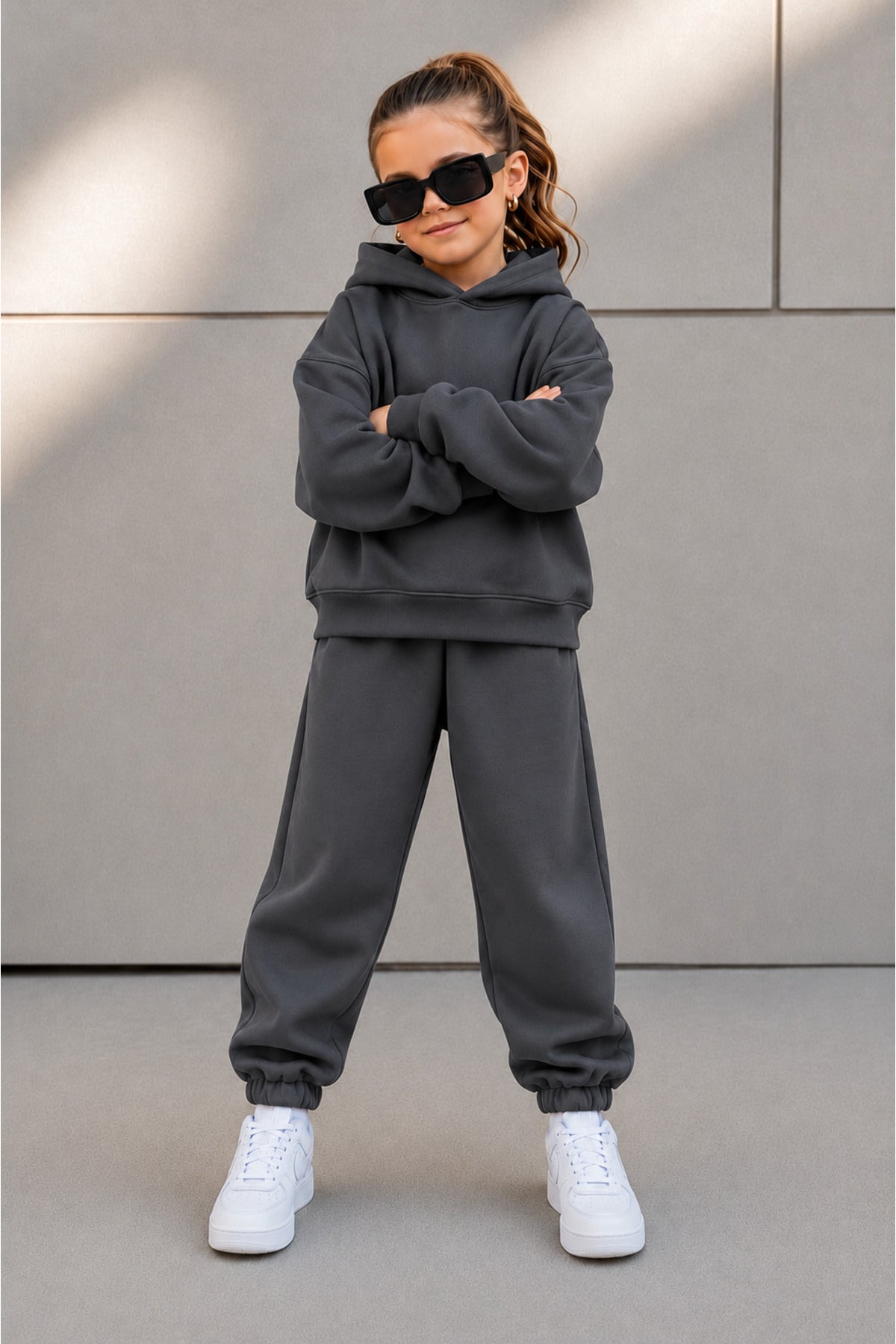 Çocuk Unisex Oversize Süper Yüksek Bel Paçası Lastikli Kapüşonlu Beli Bağlamalı Eşofman Takımı - Füme - 2