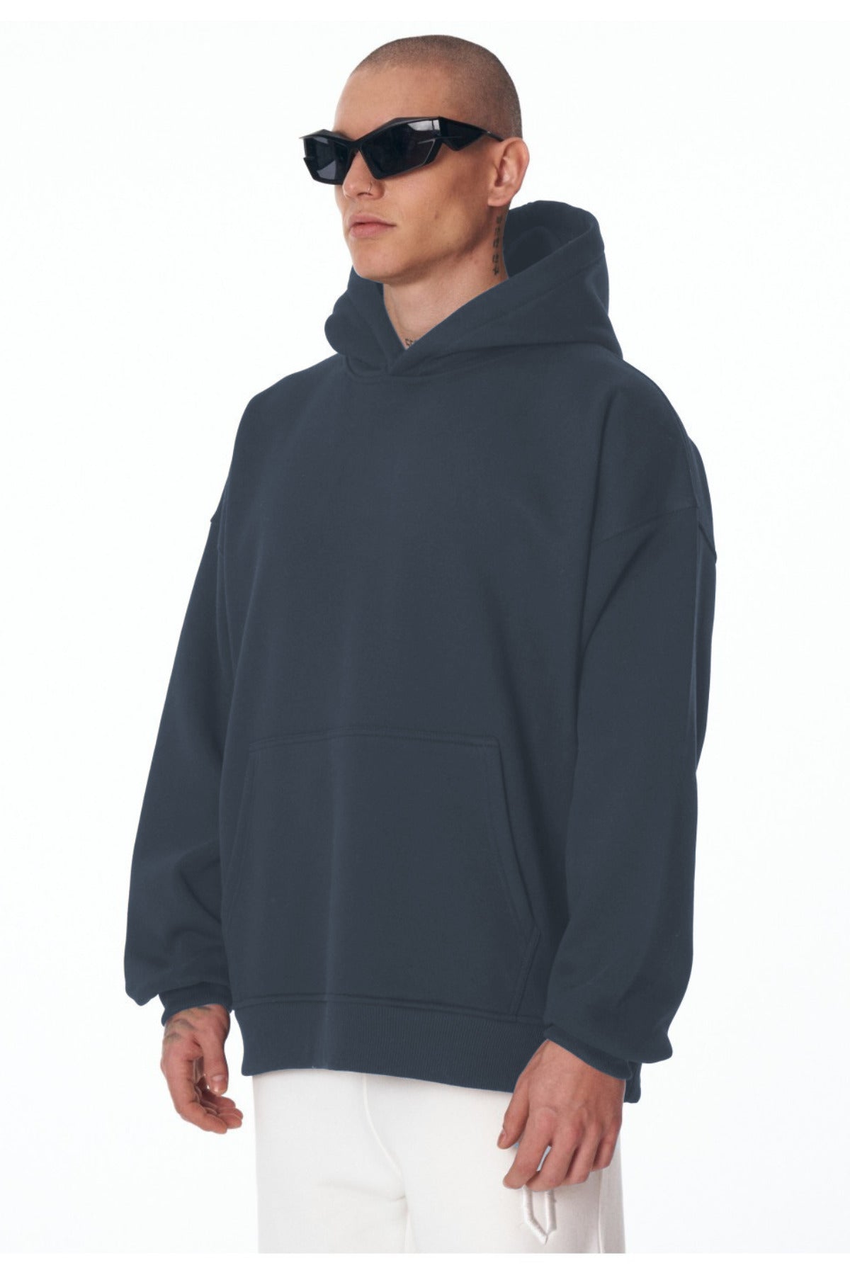 Erkek Bol Kesim Oversize 3 İ̇plik İ̇çi Pamuklu Şardonlu Kanguru Cep Kapşonlu Kışlık Hoodie Sweatshirt - Füme - 2