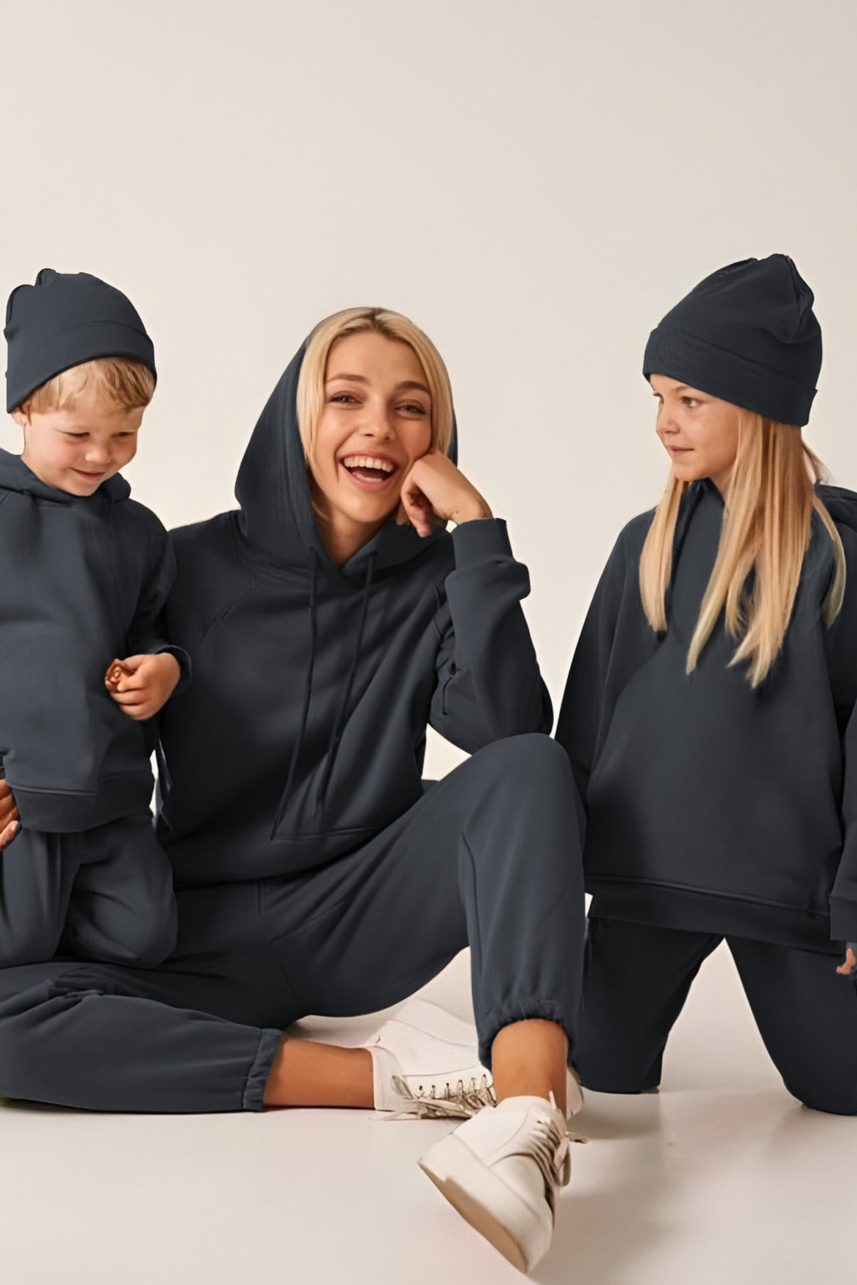 Unisex 3 İ̇pli̇k Çi̇ftlere Uygun Ai̇le Eşofman Takimi - Füme - 1