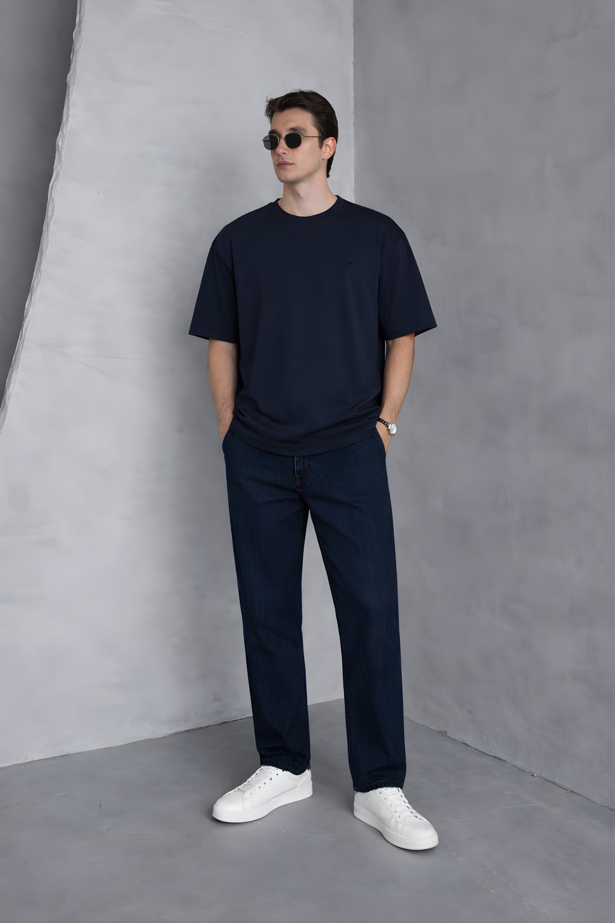 Erkek Siyah Basic Oversize Tişört Rahat Kalıp Düz Minimal Pamuklu Günlük T-shirt - Lacivert - 1