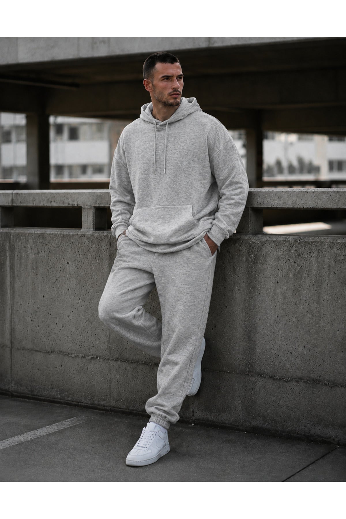 Erkek 3 İ̇pli̇k Kapüşonlu Rahat Lasti̇k Paça Jogger Eşofman Takimi - Gri Melanj - 3