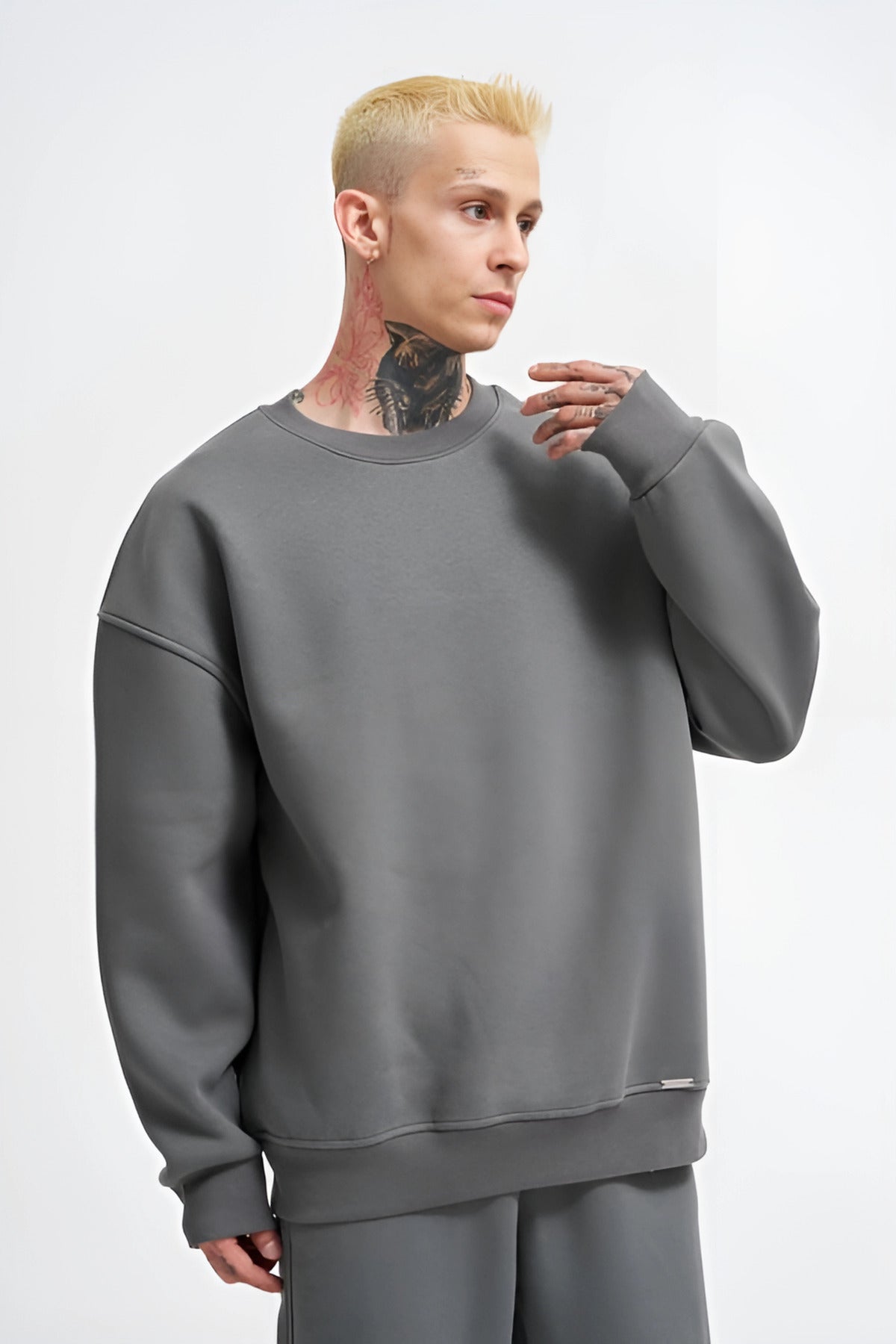 Erkek Oversize 3 İ̇plik Şardonlu Uzun Kollu Bisiklet Yaka Kazak - Füme - 2