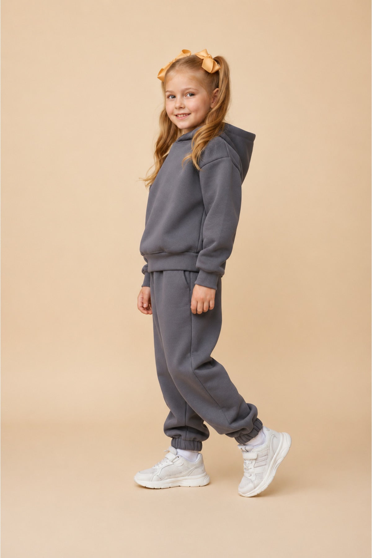 Çocuk Unisex Oversize Modern Kesi̇m Kapüşonlu Kanguru Cepli̇ Süper Yüksek Bel Günlük Eşofman Takimi - Füme - 3