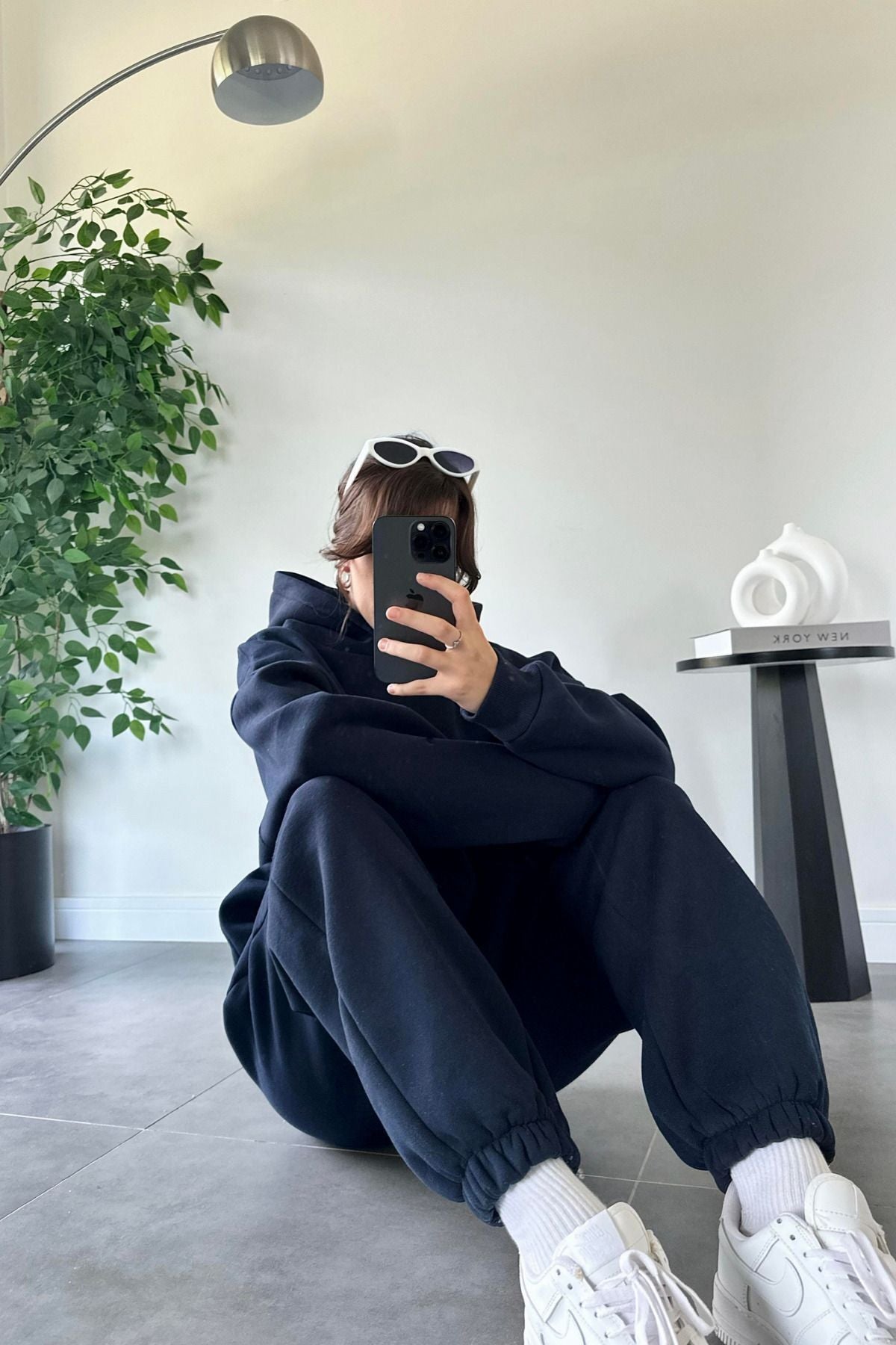 Kadın Oversize Trend Model Kanguru Cep Kapşonlu Sweatshirt Eşofman Takımı - Lacivert - 4