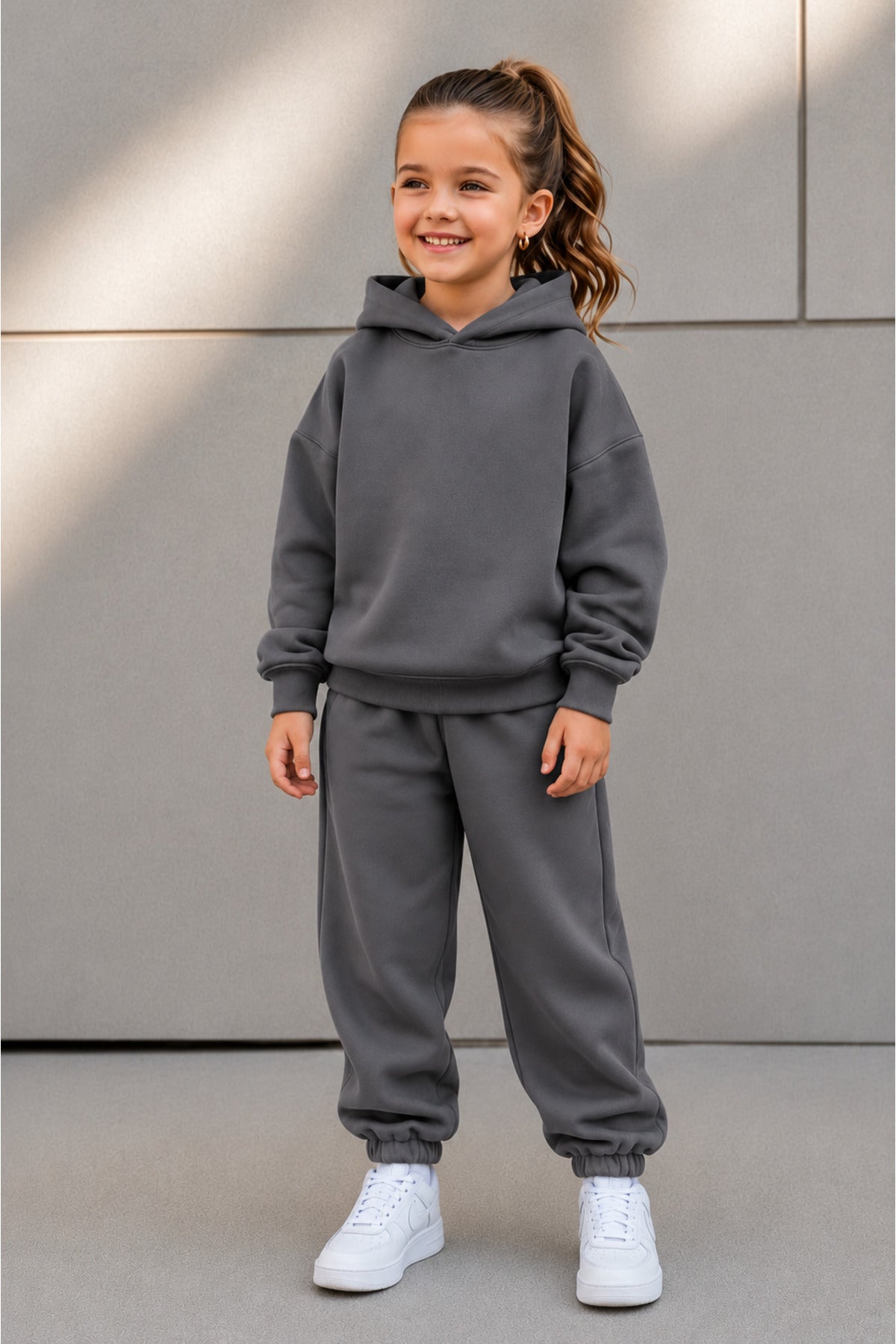 Çocuk Unisex Oversize Süper Yüksek Bel Paçası Lastikli Kapüşonlu Beli Bağlamalı Eşofman Takımı - Füme - 1