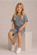 Çocuk Kısa Kollu Baskısız Basic Oversıze Geniş Kalıp Beli Bağlamalı Esnek 1-10 Yaş Arası Yaz Sezonu Sportif T-shirt / Şort Takım - Füme - 2