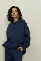 Kadın Rahat Kesim Oversize 3 İ̇plik Pamuklu Şardonlu Kanguru Cep Kapşonlu Hoodie Sweatshirt - Lacivert - 1