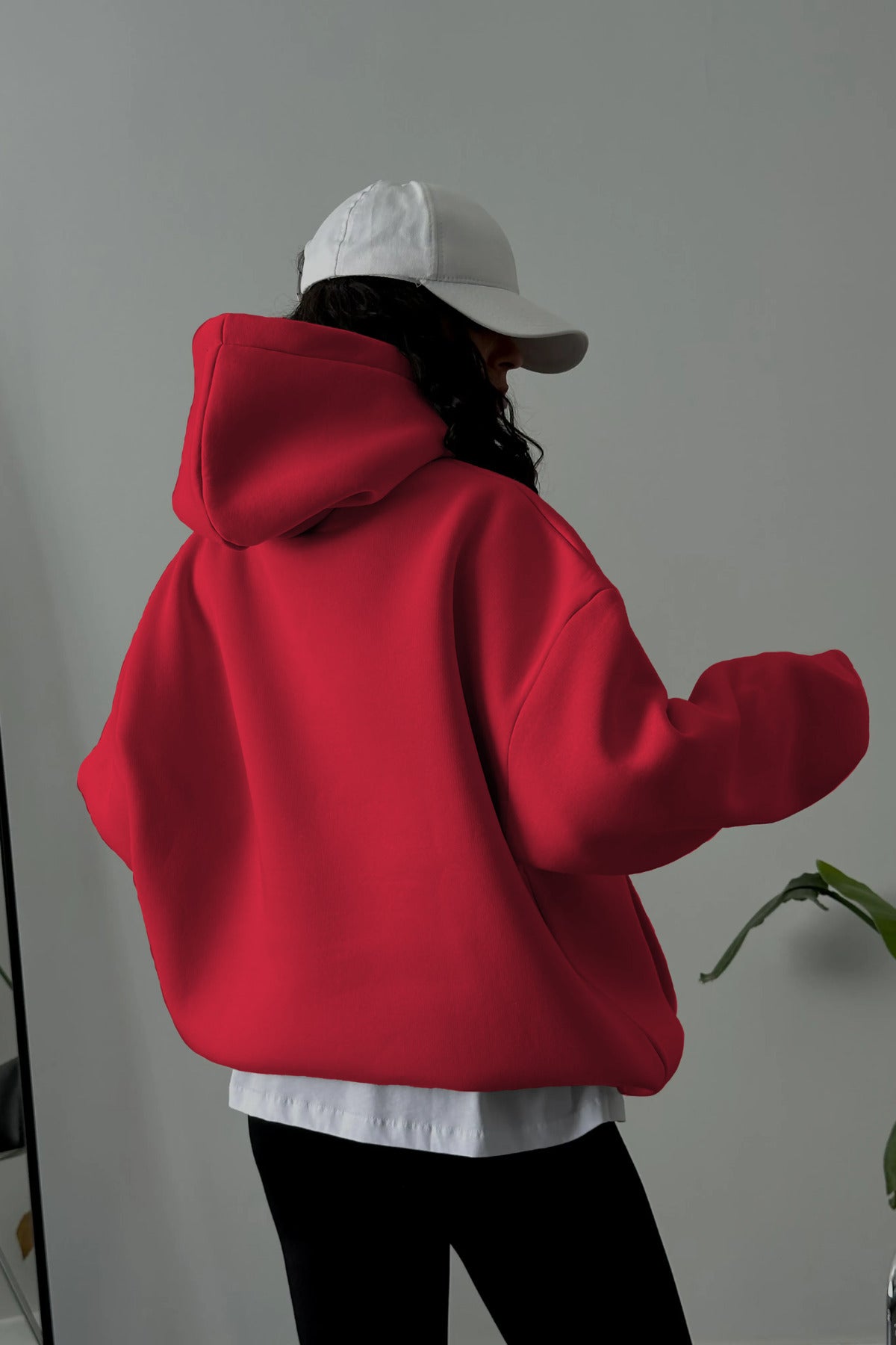 Kadın Kapşonlu Kalın Kanguru Cepli Sweatshirt - Kırmızı - 2