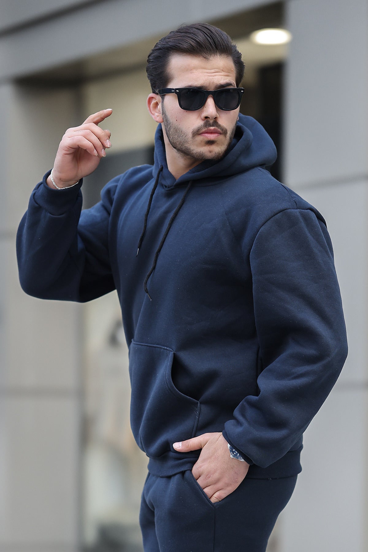 Erkek Bol Kesim Oversize 3 İ̇plik İ̇çi Pamuklu Şardonlu Kanguru Cep Kapşonlu Kışlık Hoodie Sweatshirt - Lacivert - 2