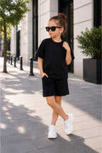 Çocuk Unisex Kisa Kollu Oversize Günlük Kullanima Uygun Li̇krali Beli̇ Bağlamali Rahat Kesi̇m Basic Yazlik Şortlu İ̇ki̇li̇ Takim - Siyah - 2