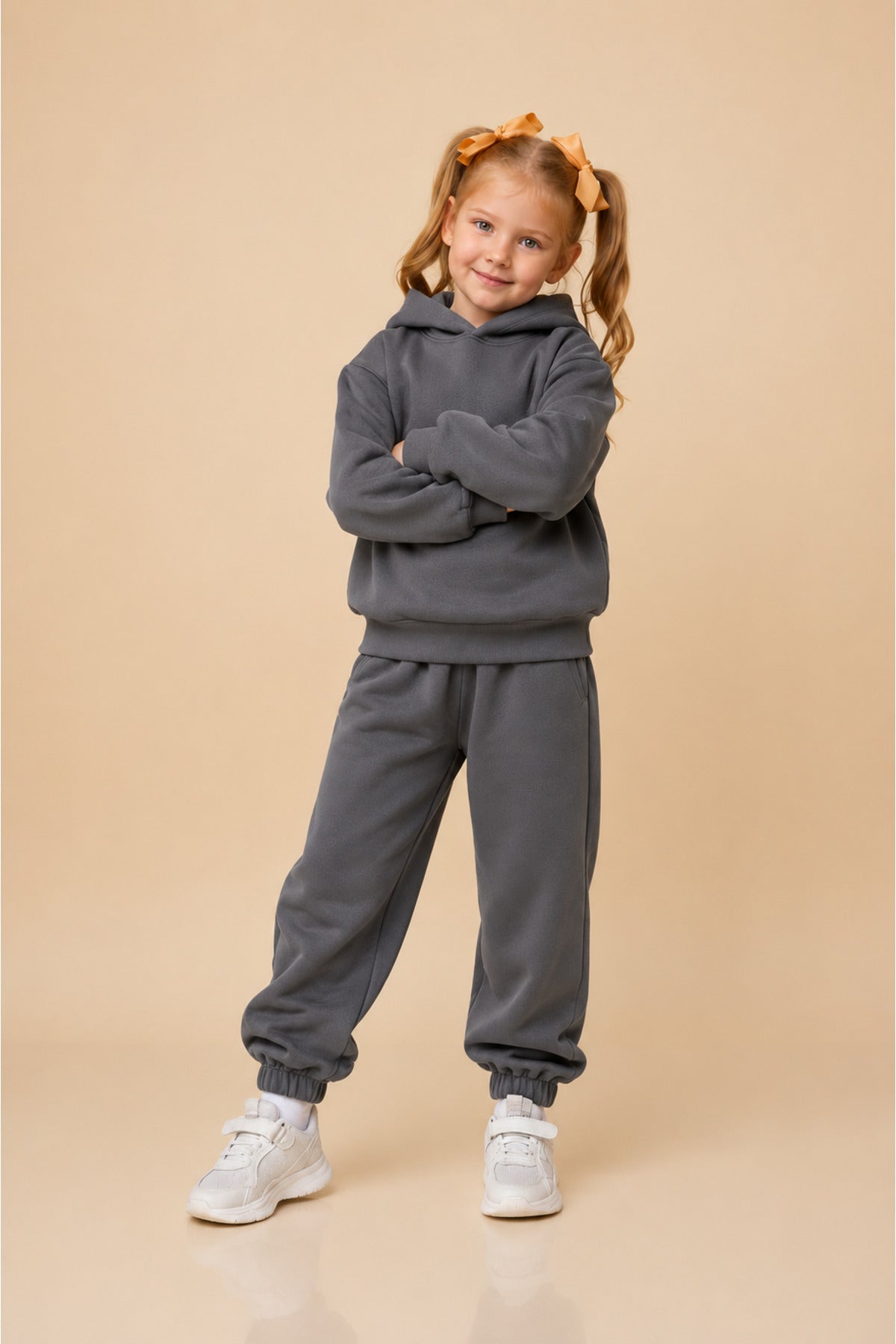 Çocuk Unisex Oversize Modern Kesi̇m Kapüşonlu Kanguru Cepli̇ Süper Yüksek Bel Günlük Eşofman Takimi - Füme - 4